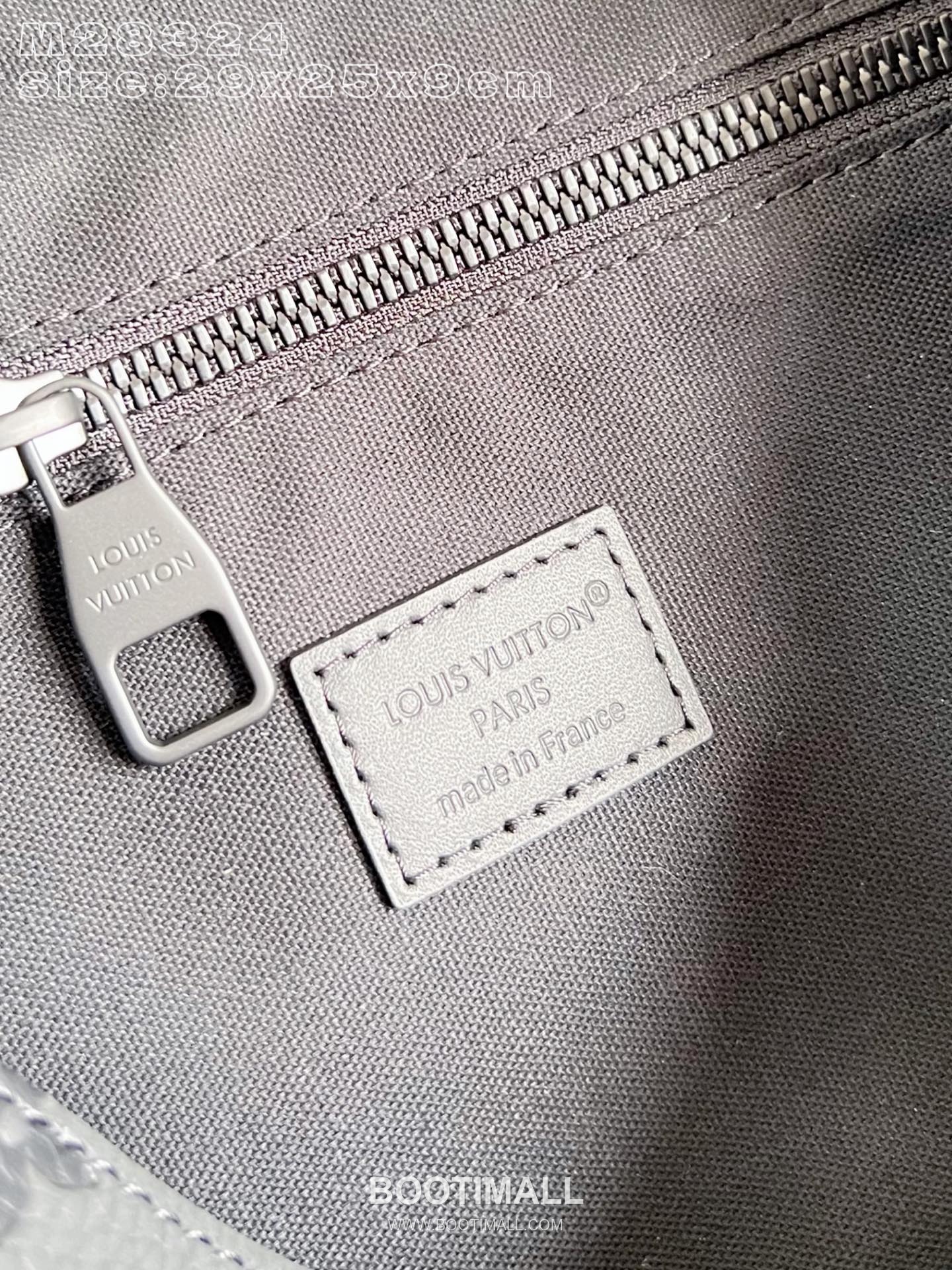 Louis Vuitton Christopher Messenger Monogram Archive Canvas Crossbody Bag with Flap Detail 루이비통 크리스토퍼 메신저 모노그램 아카이브 캔버스 플랩 크로스백 M28324 32cm 9