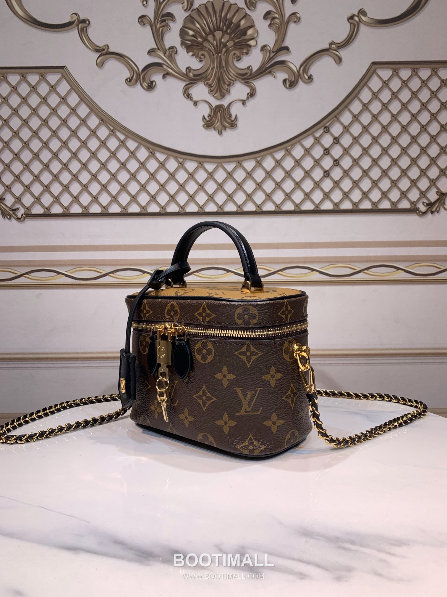 Louis Vuitton Nice Nano Monogram Reverse Canvas Crossbody Bag with Chain Strap Detail 루이비통 나이스 나노 모노그램 리버스 캔버스 체인 스트랩 크로스 핸드백 M45165 19cm 3
