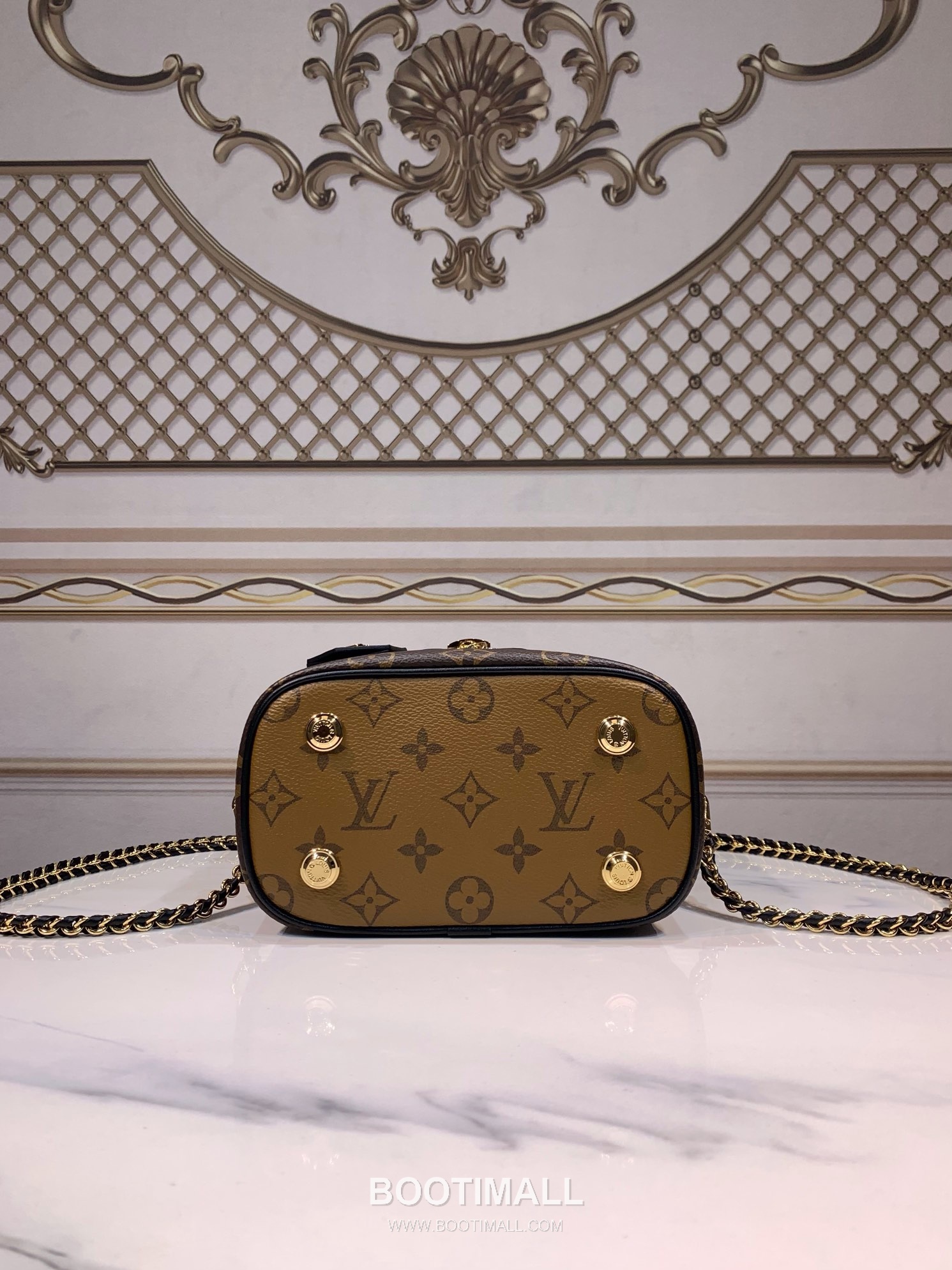 Louis Vuitton Nice Nano Monogram Reverse Canvas Crossbody Bag with Chain Strap Detail 루이비통 나이스 나노 모노그램 리버스 캔버스 체인 스트랩 크로스 핸드백 M45165 19cm 4