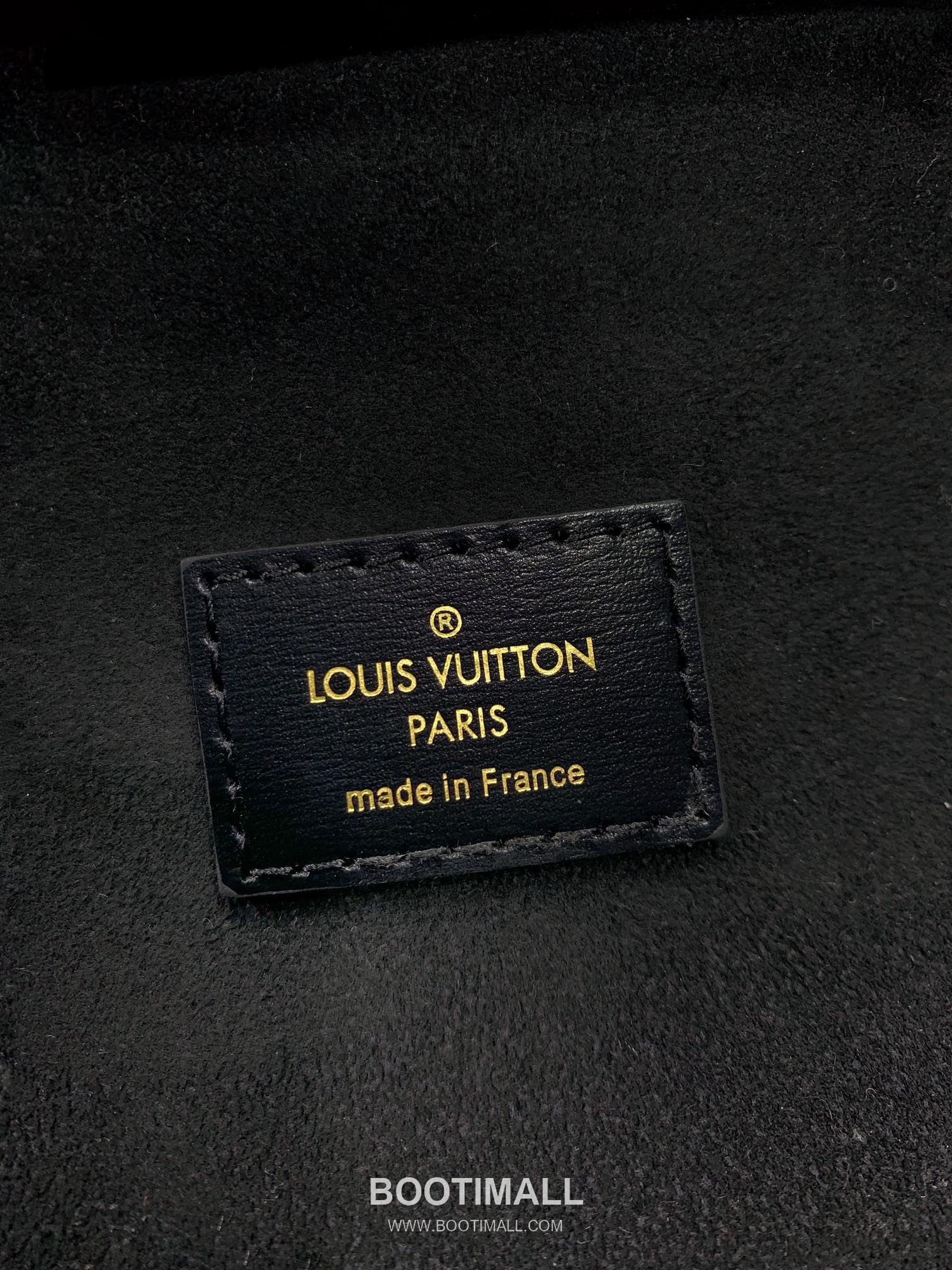 Louis Vuitton Nice Nano Monogram Reverse Canvas Crossbody Bag with Chain Strap Detail 루이비통 나이스 나노 모노그램 리버스 캔버스 체인 스트랩 크로스 핸드백 M45165 19cm 9