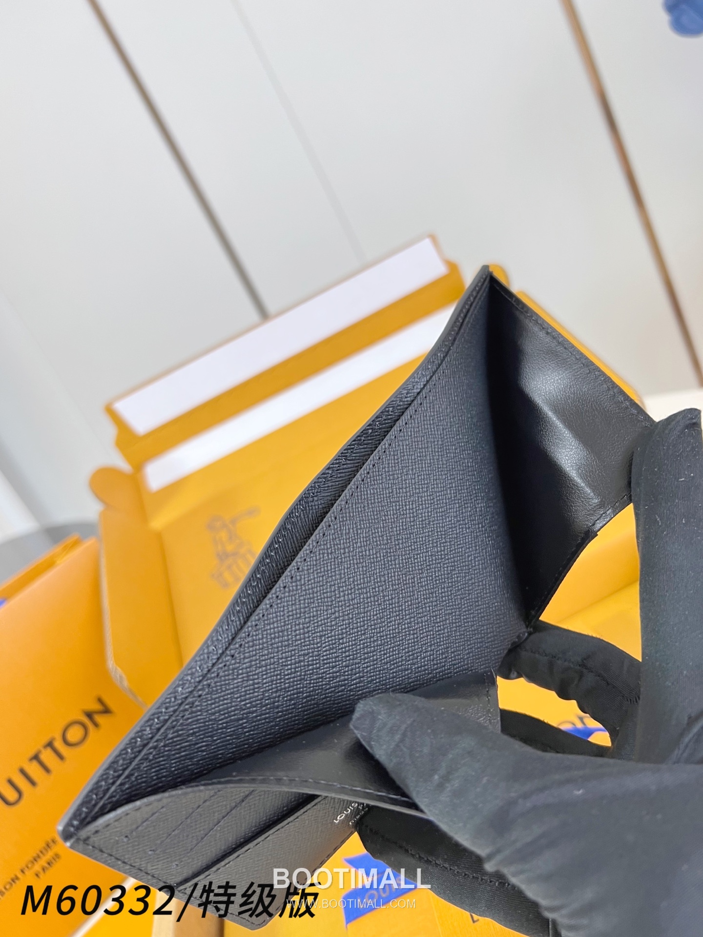 Louis Vuitton Multiple Wallet Epi XL Calfskin Leather Wallet with Card Slot Detail 루이비통 멀티플 월렛 에피 XL 카프스킨 카드슬롯 반지갑 M60332 11.5cm 8