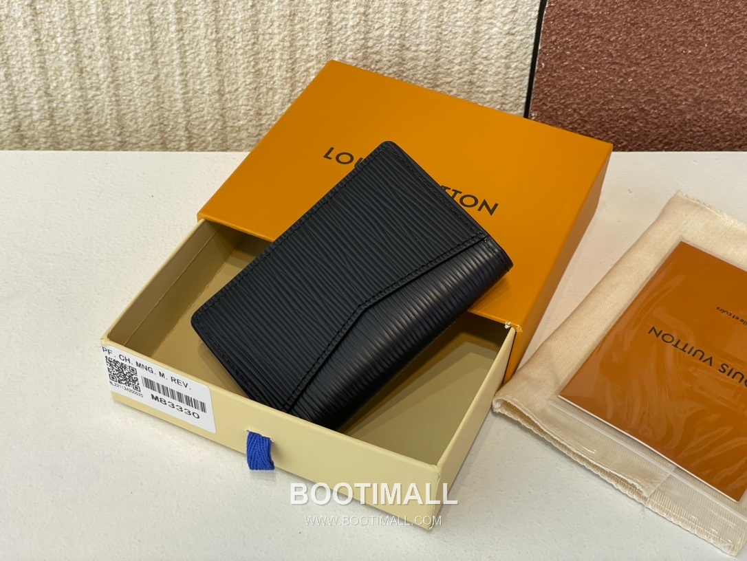 Louis Vuitton Pocket Organizer Epi XL Calfskin Leather Card Holder Wallet with Embossed Detail 루이비통 포켓 오거나이저 에피 XL 카프스킨 엠보싱 카드지갑 M83330 11.1cm 2