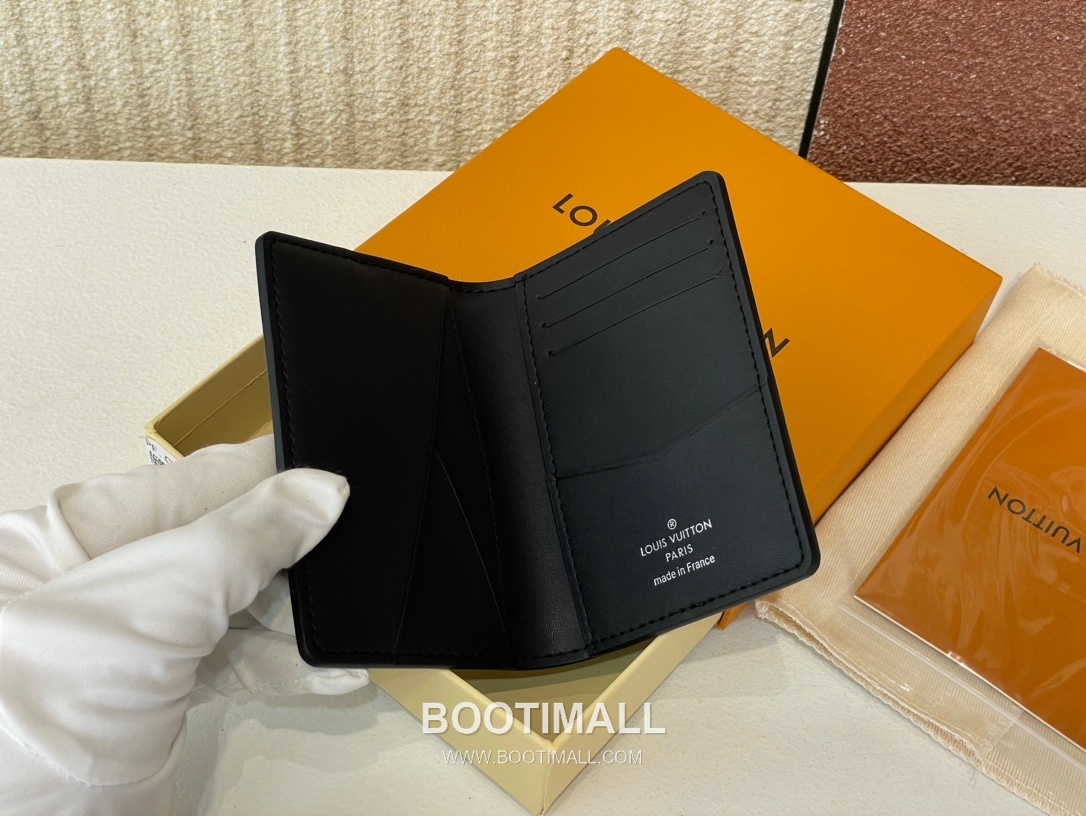 Louis Vuitton Pocket Organizer Epi XL Calfskin Leather Card Holder Wallet with Embossed Detail 루이비통 포켓 오거나이저 에피 XL 카프스킨 엠보싱 카드지갑 M83330 11.1cm 5