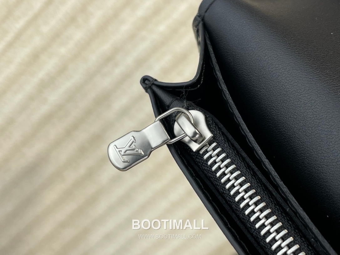 Louis Vuitton Brazza Wallet Epi XL Calfskin Leather Long Wallet with Zip Coin Pocket Detail 루이비통 브라짜 에피 XL 카프스킨 지퍼 코인포켓 장지갑 M83331 19cm 6