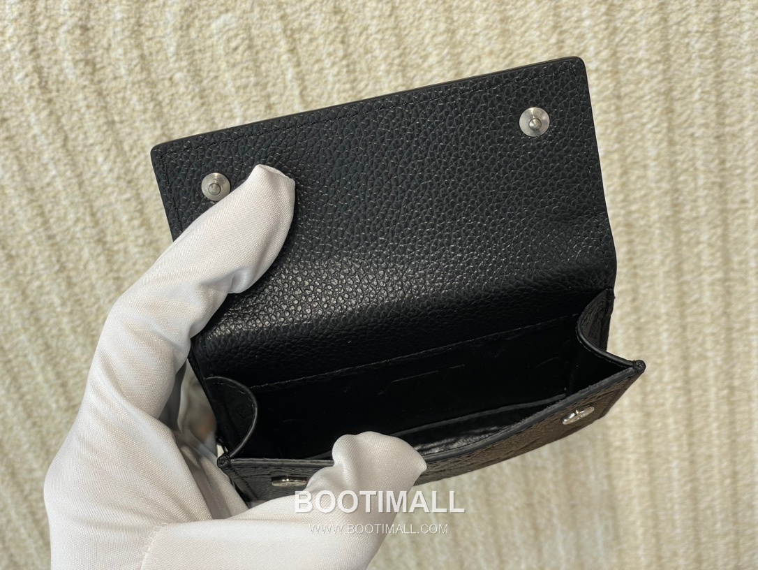 Louis Vuitton Zipped Organizer Monogram Eclipse Reverse Canvas Wallet with Zip Detail 루이비통 지퍼 오거나이저 모노그램 이클립스 리버스 캔버스 지퍼 지갑 M82771 10.5cm 5