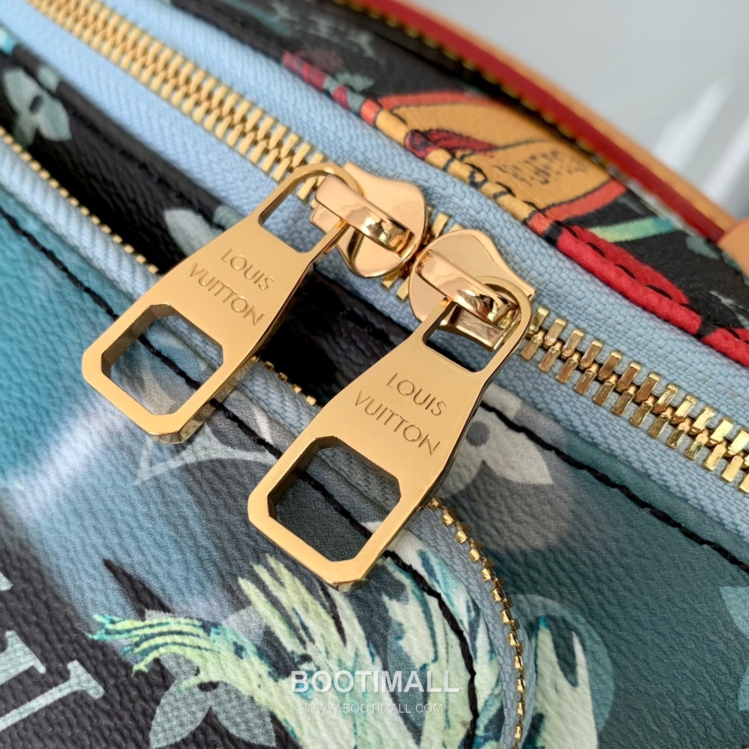 Louis Vuitton Rush Belt Bag Monogram Surfin Canvas Crossbody Bag with Front Zip Pocket Detail 루이비통 러시 벨트백 모노그램 서핀 캔버스 프론트지퍼 크로스백 M24992 30cm 5