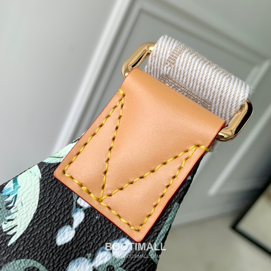 Louis Vuitton Rush Belt Bag Monogram Surfin Canvas Crossbody Bag with Front Zip Pocket Detail 루이비통 러시 벨트백 모노그램 서핀 캔버스 프론트지퍼 크로스백 M24992 30cm 7