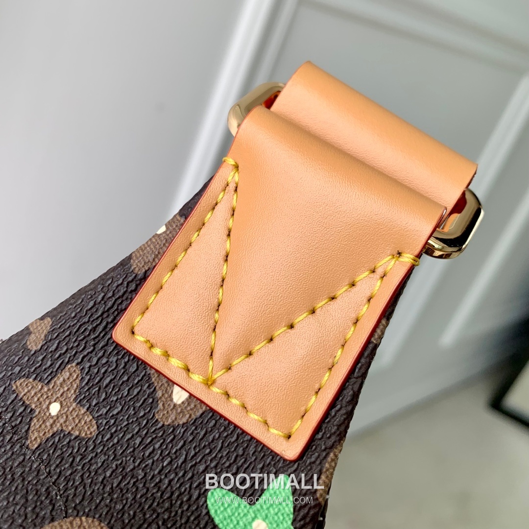 Louis Vuitton Rush Belt Bag Monogram Surfin Canvas Crossbody Bag with Front Zip Pocket Detail 루이비통 러시 벨트백 모노그램 서핀 캔버스 프론트지퍼 크로스백 M24858 30cm 5