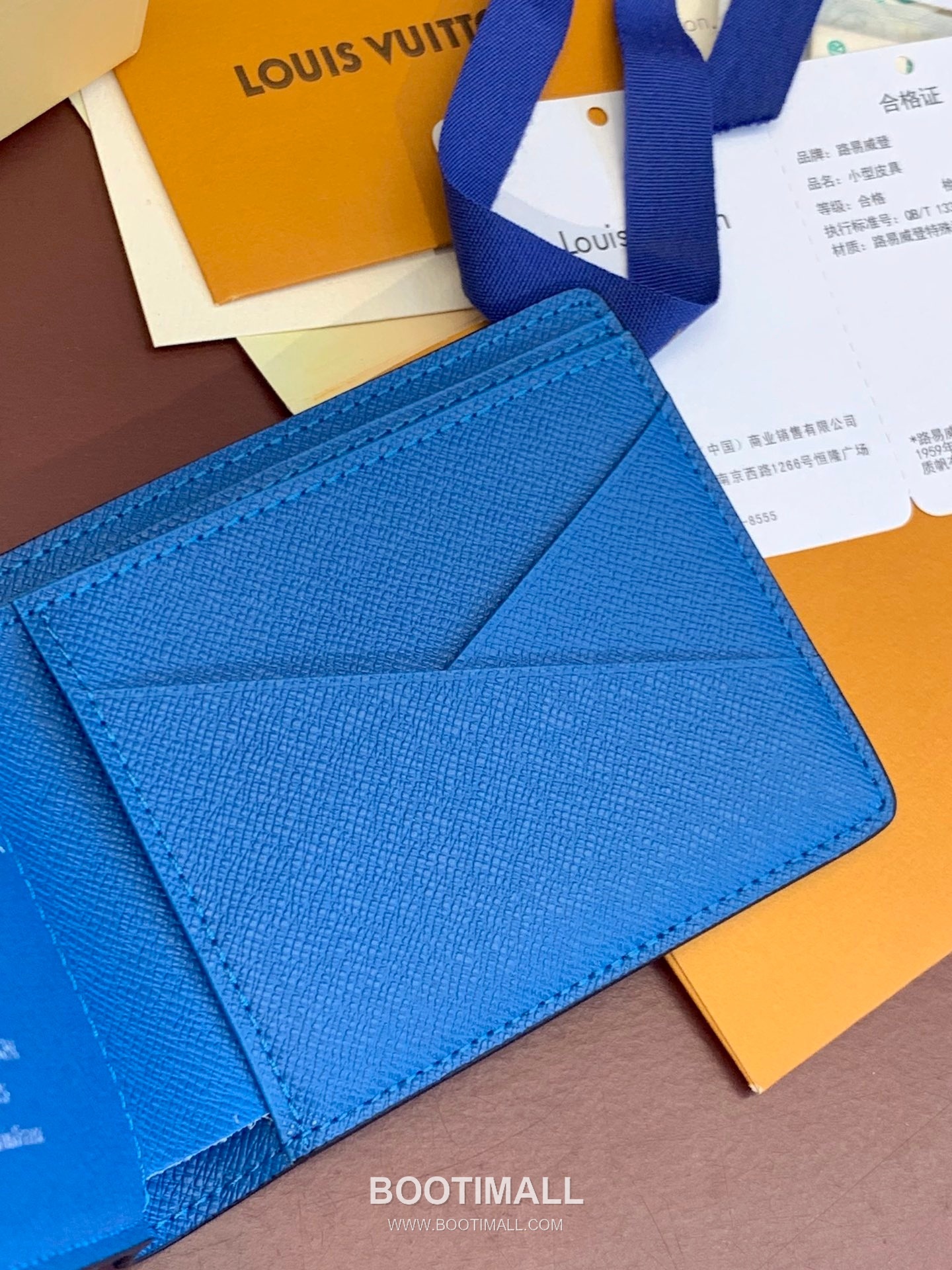 Louis Vuitton Multiple Wallet Taigarama Leather Monogram Eclipse Canvas Wallet with Card Slot Detail 루이비통 멀티플 월렛 타이가라마 레더 이클립스 캔버스 카드슬롯 반지갑 M30995 11.5cm 5