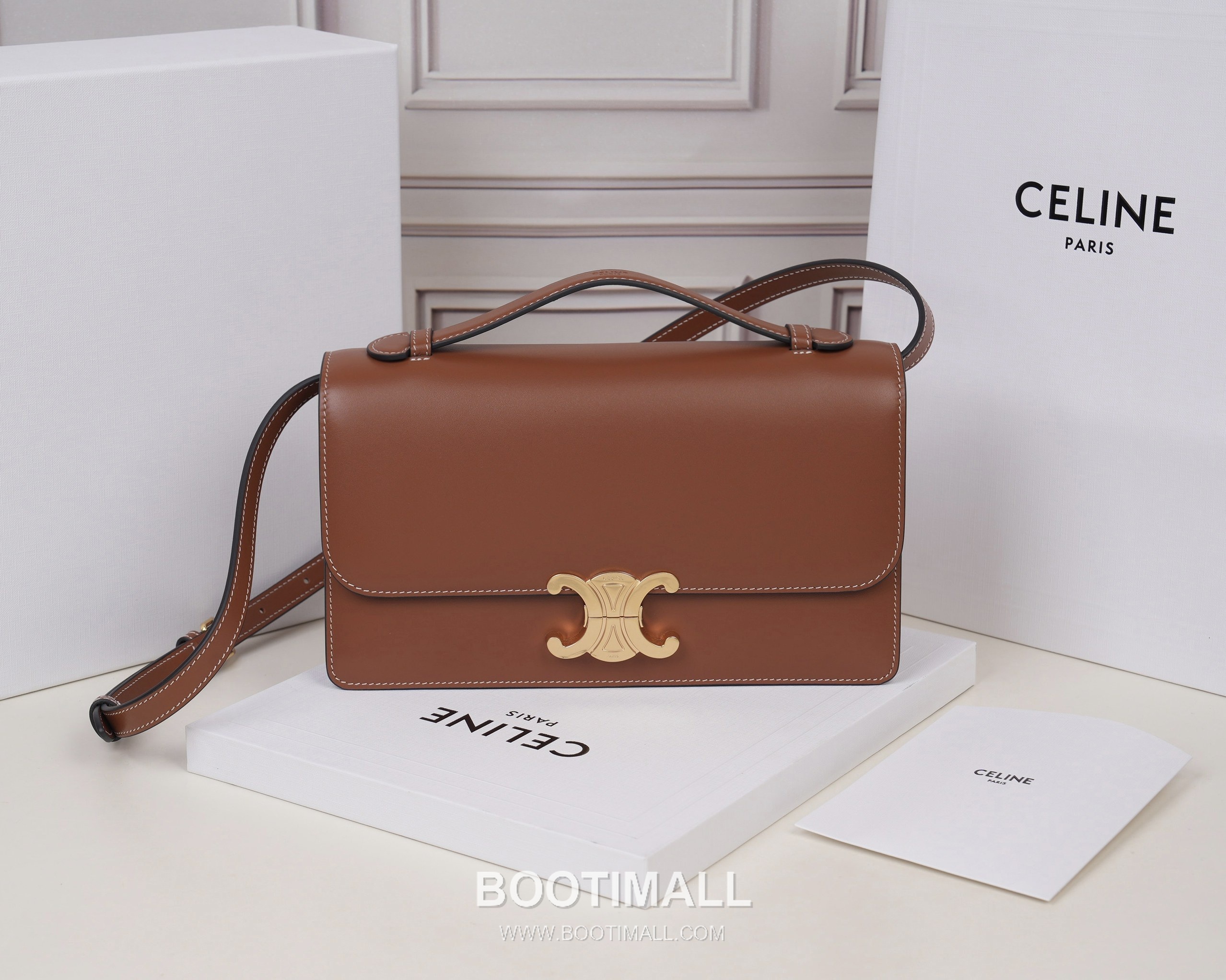 Celine Calfskin Leather Shoulder Bag with Chain Strap Detail 셀린느 스몰 카프스킨 블랙 숄더백 L102U3 25.5cm 1