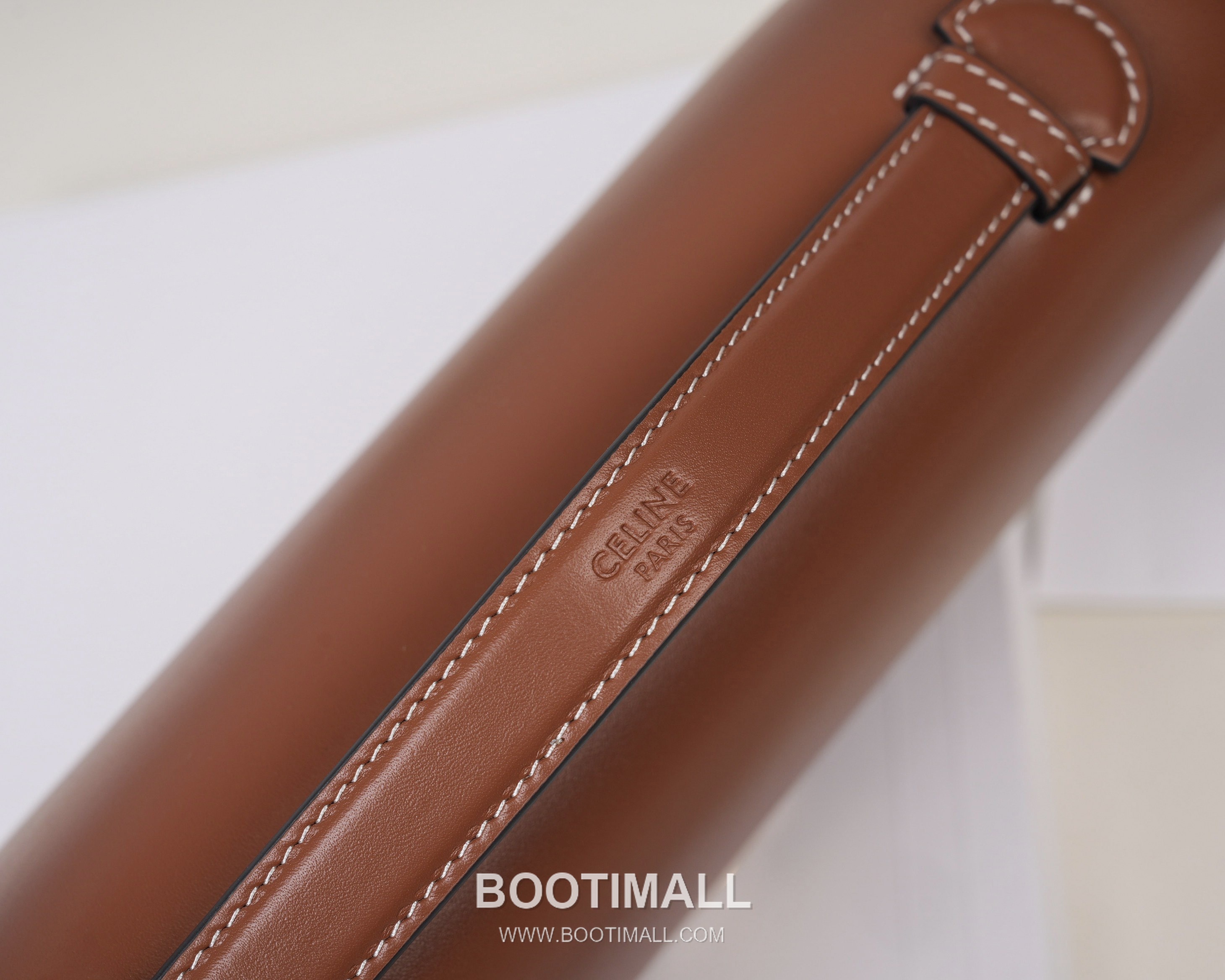 Celine Calfskin Leather Shoulder Bag with Chain Strap Detail 셀린느 스몰 카프스킨 블랙 숄더백 L102U3 25.5cm 7