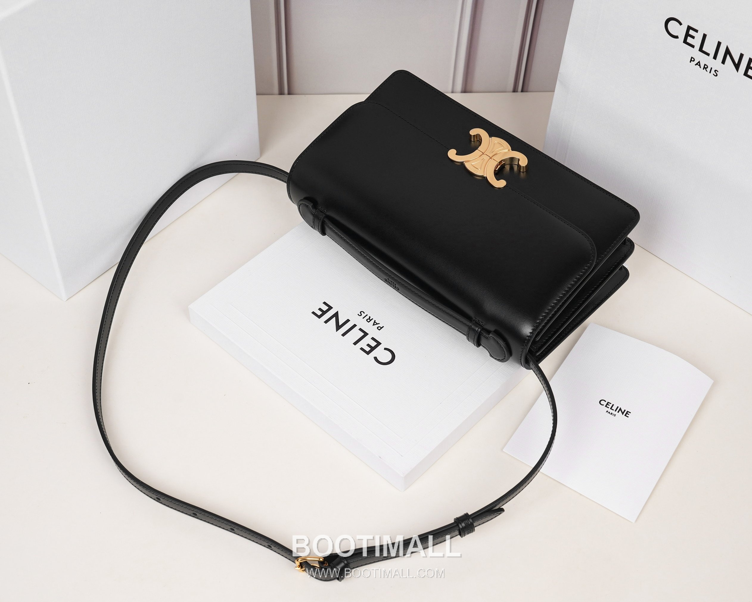 Celine Calfskin Leather Shoulder Bag with Chain Strap Detail 셀린느 스몰 카프스킨 블랙 숄더백 L102U3 25.5cm 7