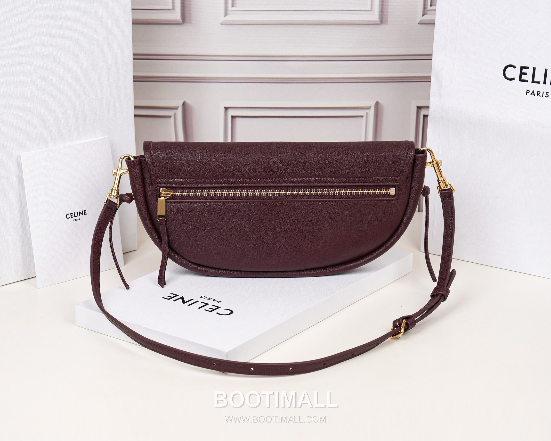 Celine Calfskin Leather Shoulder Bag with Chain Strap Detail 셀린느 스몰 카프스킨 블랙 숄더백 L102U3 25.5cm 4
