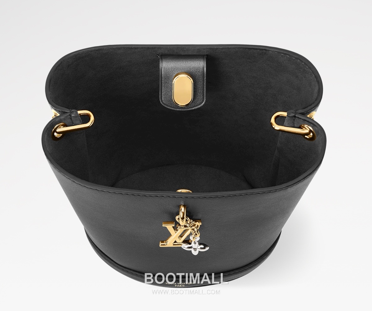 Miu Miu Small Briefcase Python Leather Top Handle Bag with Steel Hardware Detail 미우미우 스몰 브리프케이스 파이톤 레더 핑크 탑핸들백 F0020m 30cm 5