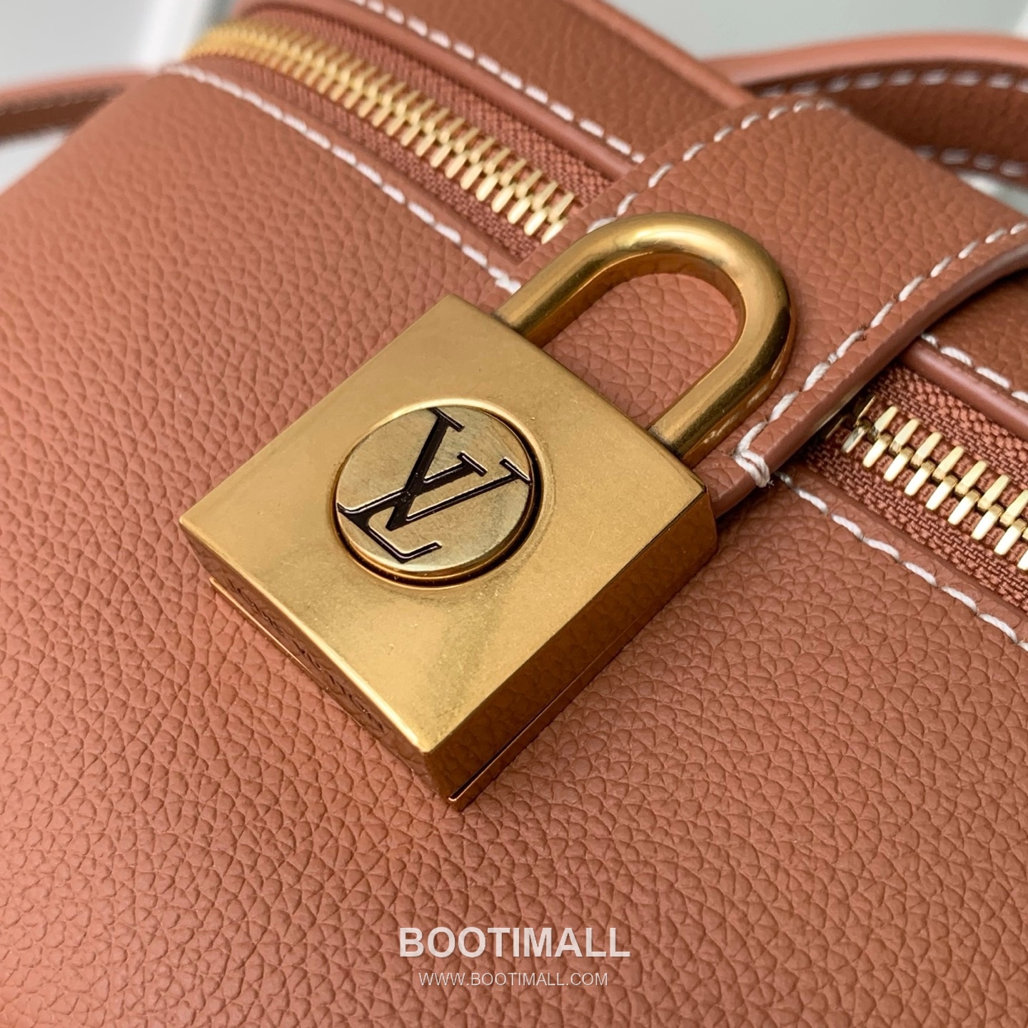 Louis Vuitton Low Key Vanity Pouch Calfskin Leather Crossbody Top Handle Bag with Lock Detail 루이비통 로우키 바니티 파우치 카프스킨 브라운 크로스 핸드백 M27505 19cm 5