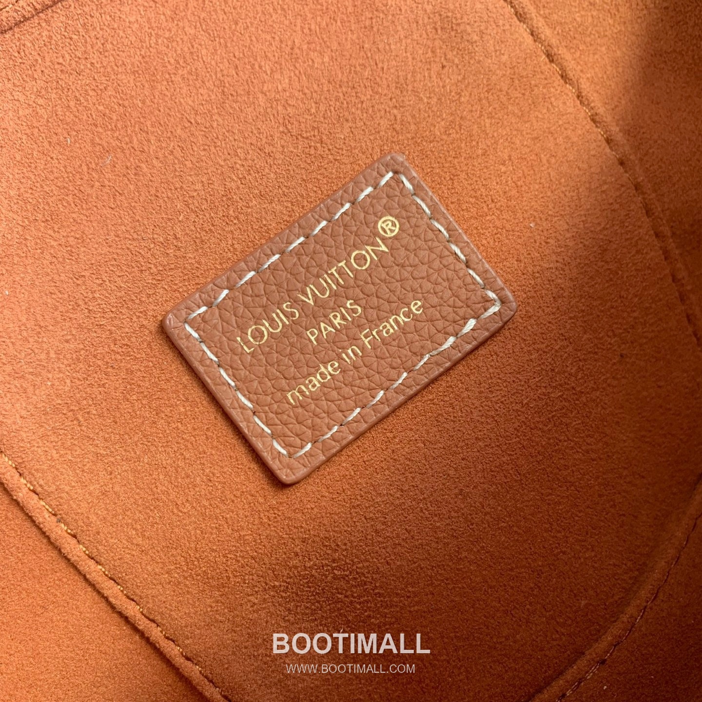 Louis Vuitton Low Key Vanity Pouch Calfskin Leather Crossbody Top Handle Bag with Lock Detail 루이비통 로우키 바니티 파우치 카프스킨 브라운 크로스 핸드백 M27505 19cm 9