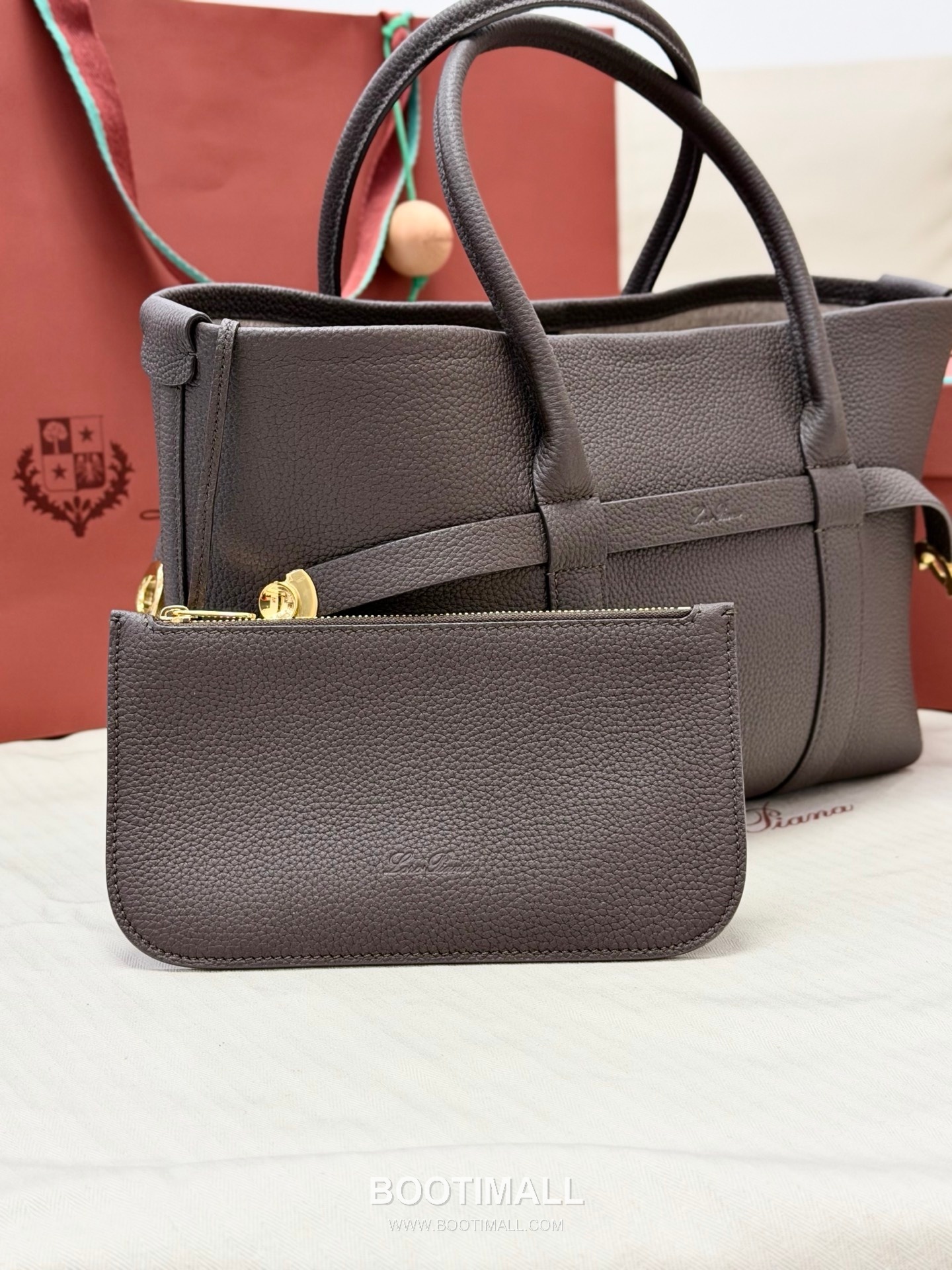 Loro Piana Ghiera Shopper Grained Leather Tote Bag with Ring Buckle Detail 로로피아나 기에라 쇼퍼 그레인 레더 브라운 토트백 FAO7473 28cm 6