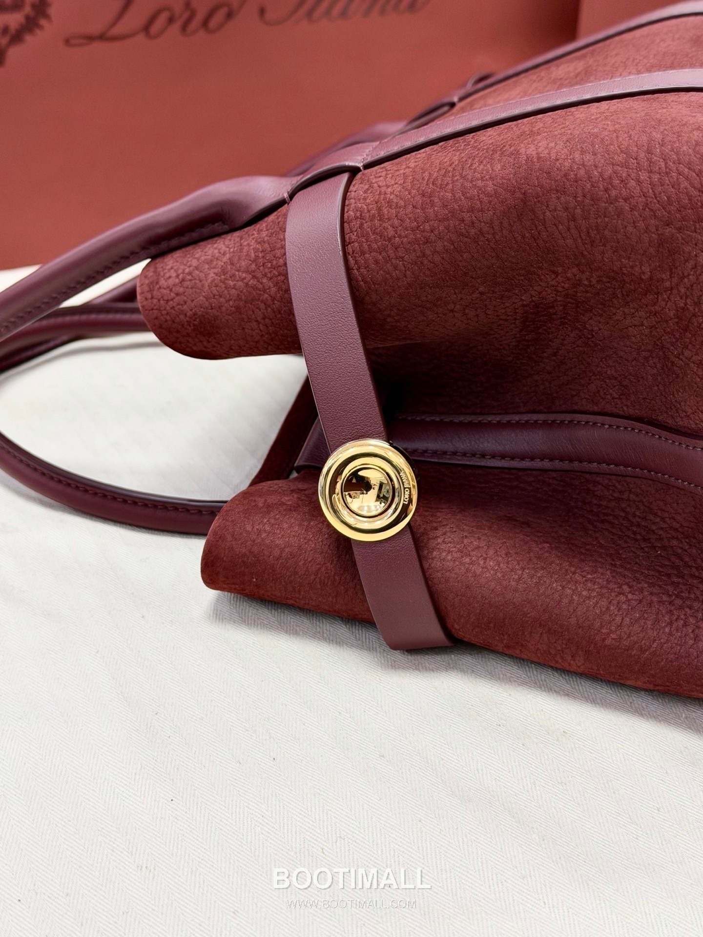 Loro Piana Ghiera Shopper Grained Leather Tote Bag with Ring Buckle Detail 로로피아나 기에라 쇼퍼 그레인 레더 브라운 토트백 FAO7473 28cm 5