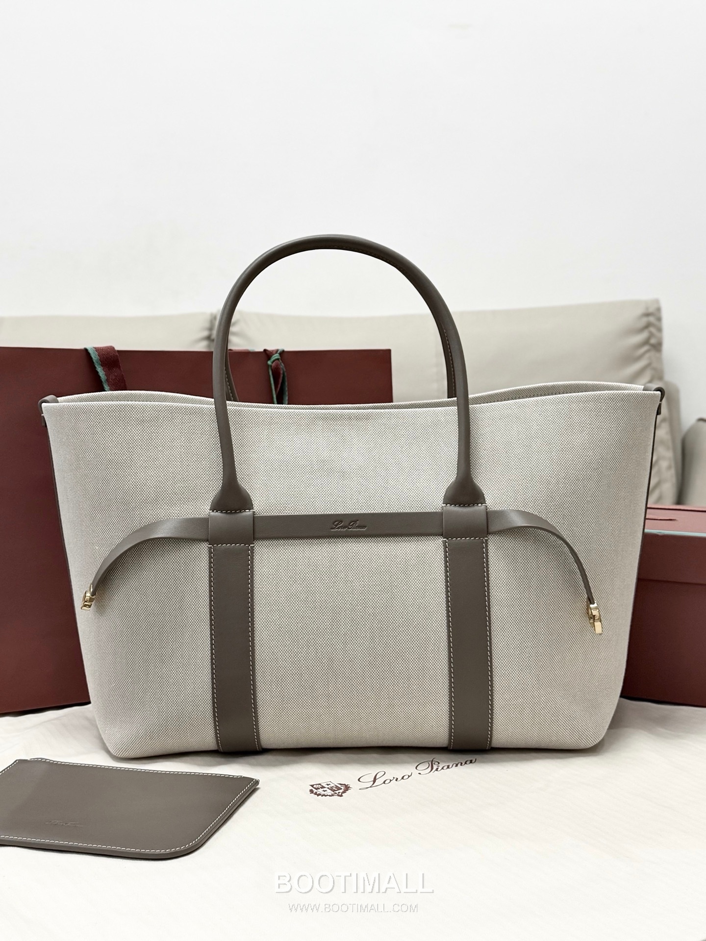 Loro Piana Ghiera Shopper Cotton Linen Canvas Leather Trim Tote Bag with Ring Buckle Detail 로로피아나 기에라 쇼퍼 코튼 린넨 캔버스 그레이 토트백 FAO7475 40cm 4