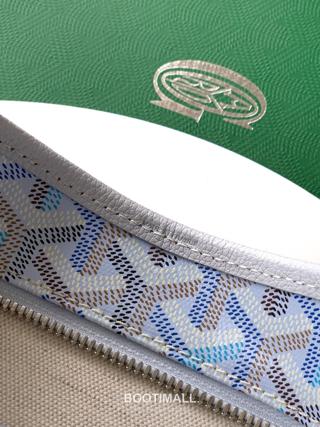 Goyard Bohème Mini Hobo Goyardine Canvas Leather Trim Shoulder Bag with Zip Pouch Detail 고야드 보헴 미니 고야딘 캔버스 그린 숄더백 S5505 25cm 9