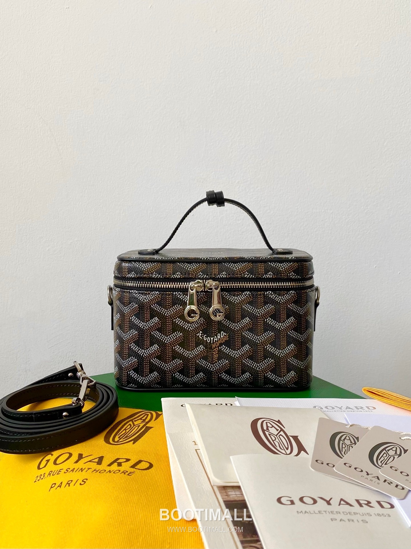 Goyard Muse Mini Goyardine Canvas Leather Trim Box Crossbody Bag with Top Handle Detail 고야드 뮤즈 미니 고야딘 캔버스 블랙 크로스 탑핸들 박스백 2047m 16cm 1
