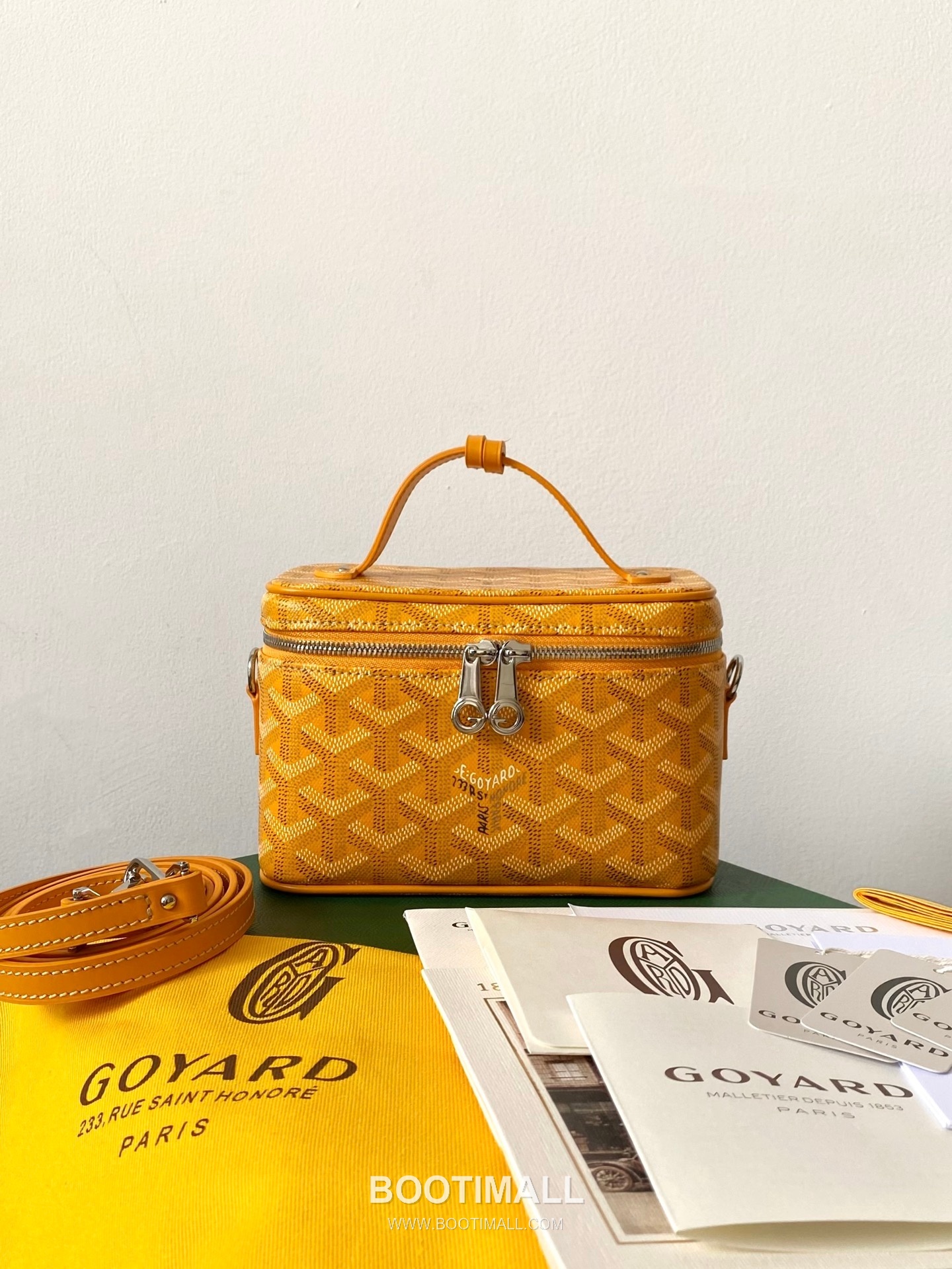 Goyard Muse Mini Goyardine Canvas Leather Trim Box Crossbody Bag with Top Handle Detail 고야드 뮤즈 미니 고야딘 캔버스 블랙 크로스 탑핸들 박스백 2047m 16cm 1