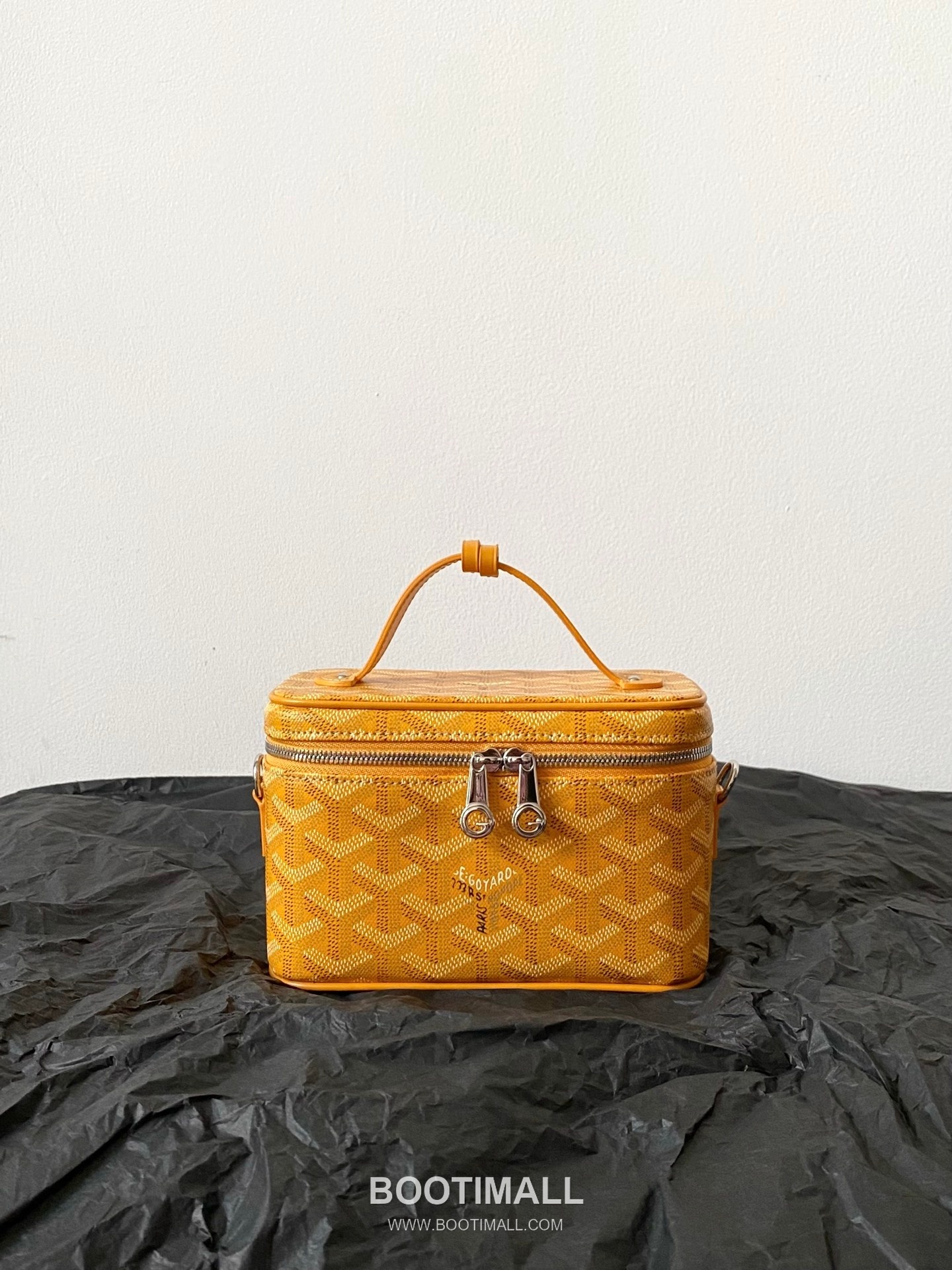 Goyard Muse Mini Goyardine Canvas Leather Trim Box Crossbody Bag with Top Handle Detail 고야드 뮤즈 미니 고야딘 캔버스 블랙 크로스 탑핸들 박스백 2047m 16cm 2