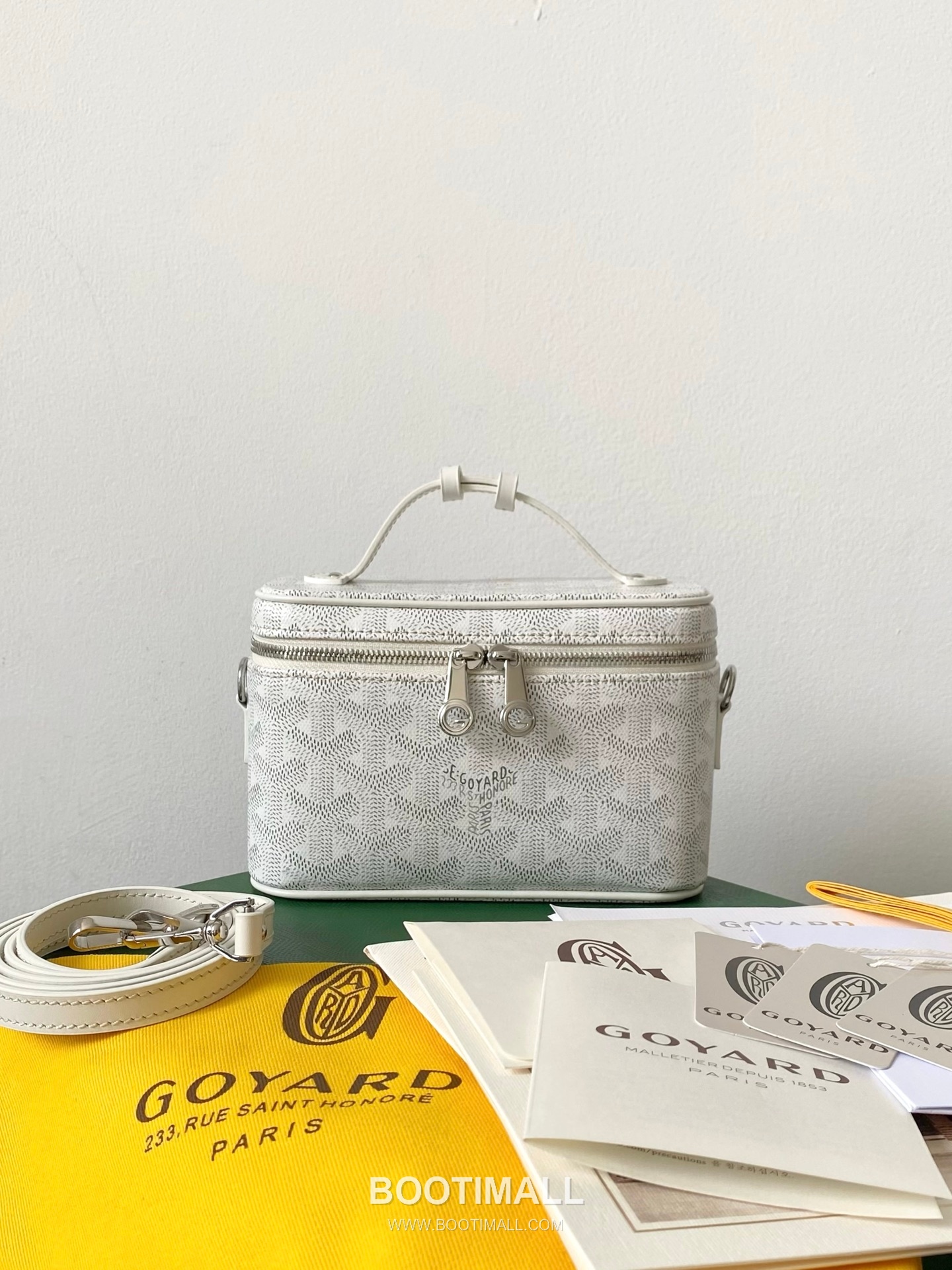 Goyard Muse Mini Goyardine Canvas Leather Trim Box Crossbody Bag with Top Handle Detail 고야드 뮤즈 미니 고야딘 캔버스 블랙 크로스 탑핸들 박스백 2047m 16cm 1