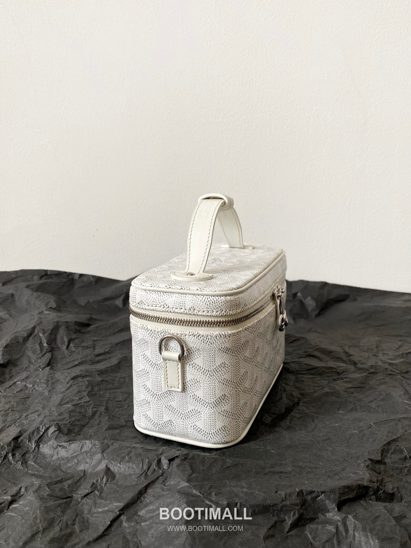 Goyard Muse Mini Goyardine Canvas Leather Trim Box Crossbody Bag with Top Handle Detail 고야드 뮤즈 미니 고야딘 캔버스 블랙 크로스 탑핸들 박스백 2047m 16cm 3