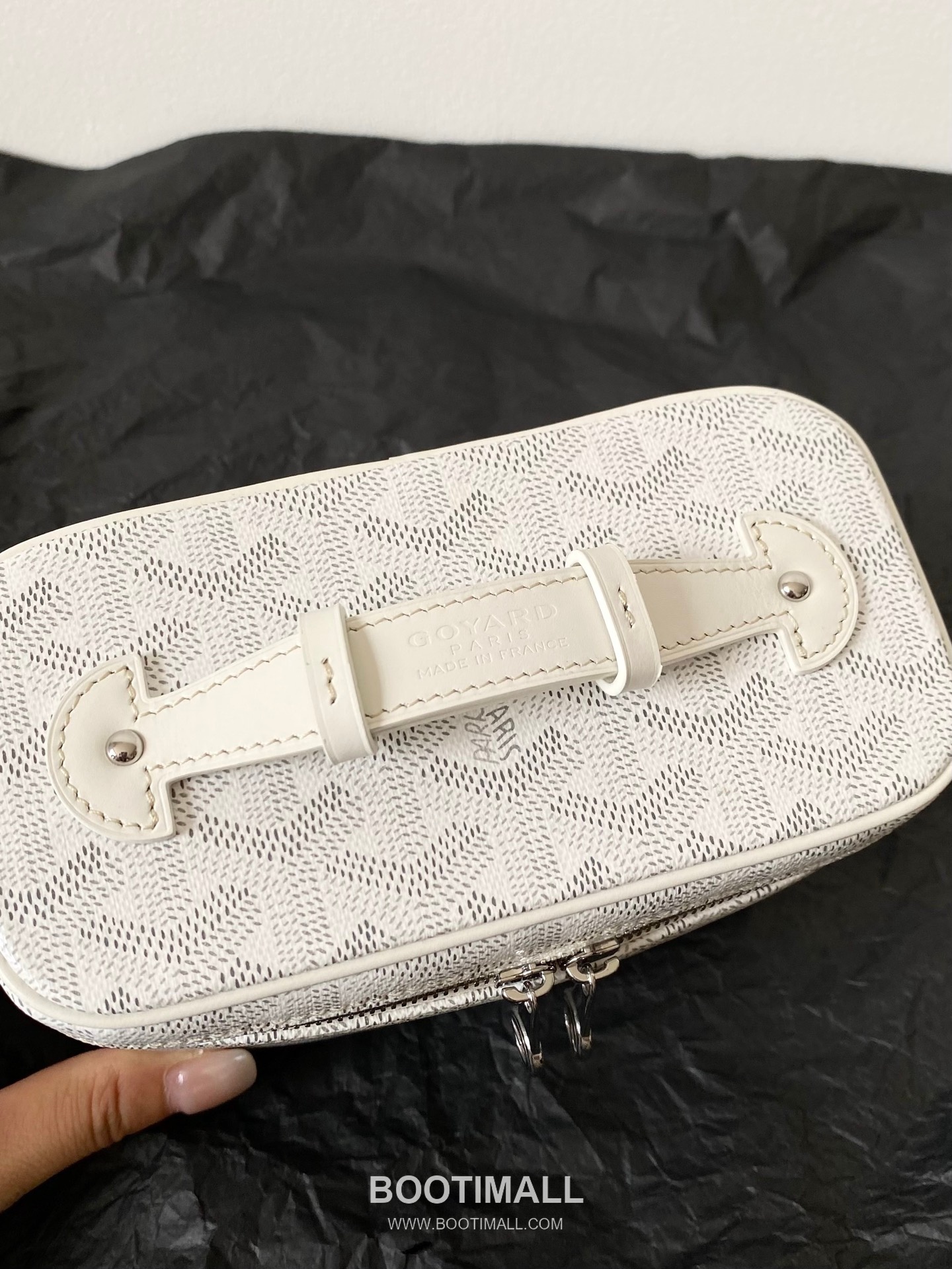 Goyard Muse Mini Goyardine Canvas Leather Trim Box Crossbody Bag with Top Handle Detail 고야드 뮤즈 미니 고야딘 캔버스 블랙 크로스 탑핸들 박스백 2047m 16cm 6