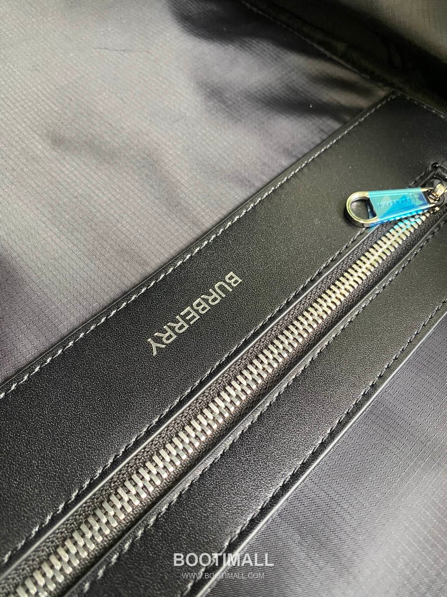 Burberry Kingdom Backpack Nylon Leather Trim Backpack with Dual Strap Logo Detail 버버리 킹덤 나일론 블랙 백팩 560163 30cm 7