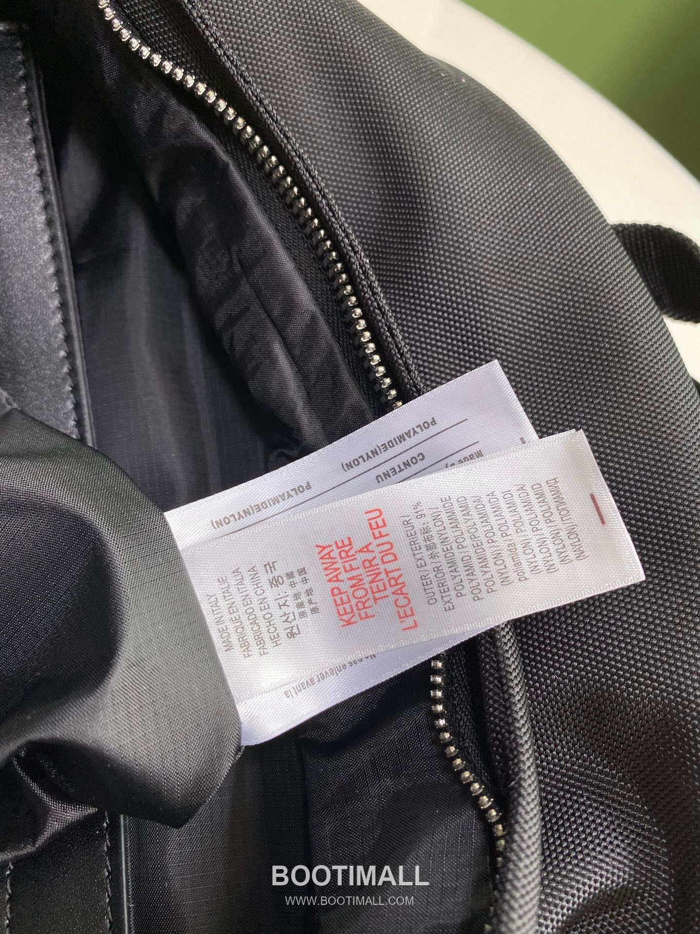 Burberry Kingdom Backpack Nylon Leather Trim Backpack with Dual Strap Logo Detail 버버리 킹덤 나일론 블랙 백팩 560163 30cm 7