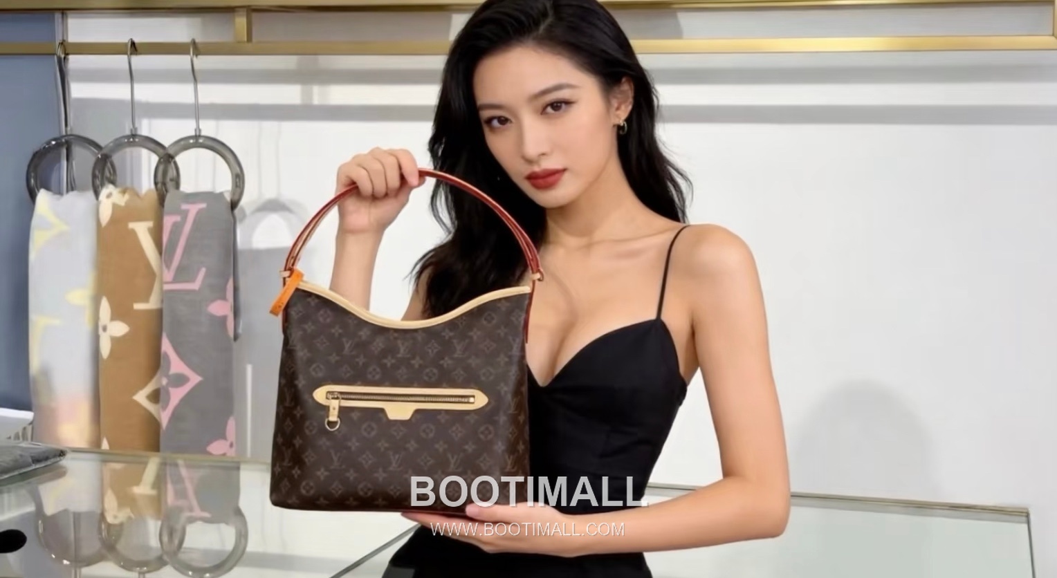 Louis Vuitton Lineup Monogram Canvas Leather Trim Shoulder Crossbody Bag with Front Pocket Strap 루이비통 라인업 모노그램 캔버스 레더트림 블랙 숄더 크로스백 M28423 25.5cm 2