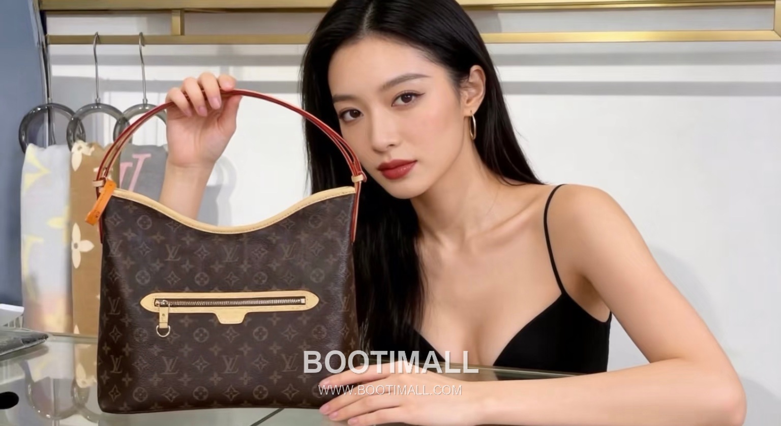 Louis Vuitton Lineup Monogram Canvas Leather Trim Shoulder Crossbody Bag with Front Pocket Strap 루이비통 라인업 모노그램 캔버스 레더트림 블랙 숄더 크로스백 M28423 25.5cm 3