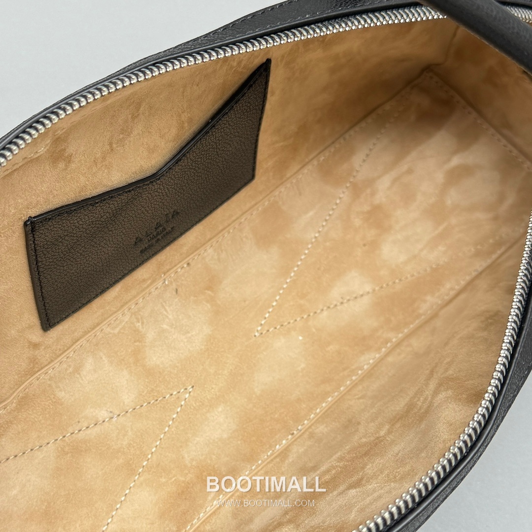 Alaïa Le Teckel Suede Leather Top Handle Shoulder Bag with Dual Zip Detail 알라이아 르 테켈 스웨이드 레더 블루 탑핸들 숄더백 4401 32cm 8