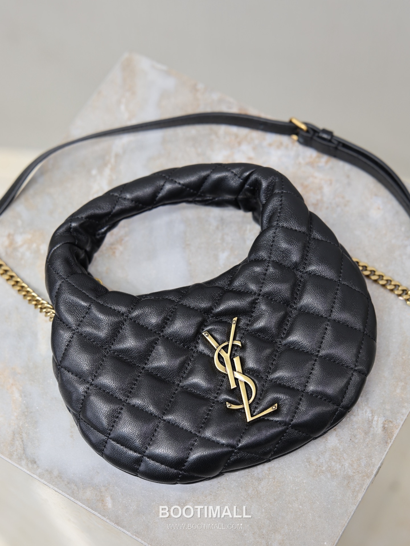 Saint Laurent Icarino Mini Hobo Lambskin Leather Chain 생로랑 이카리노 미니 호보 램스킨 블랙 체인 크로스 숄더백 871329 19cm 9