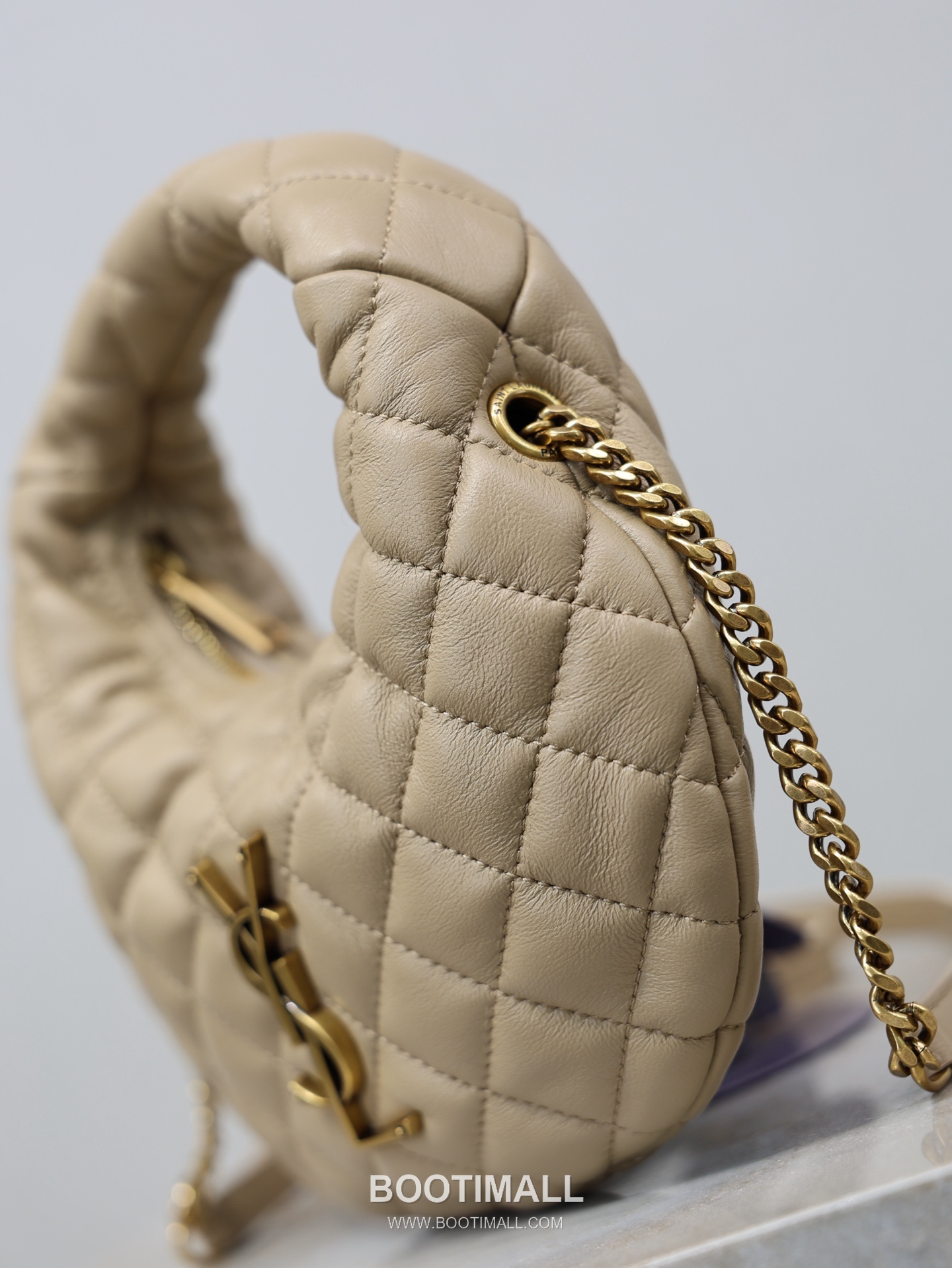 Saint Laurent Icarino Mini Hobo Lambskin Leather Chain 생로랑 이카리노 미니 호보 램스킨 블랙 체인 크로스 숄더백 871329 19cm 4