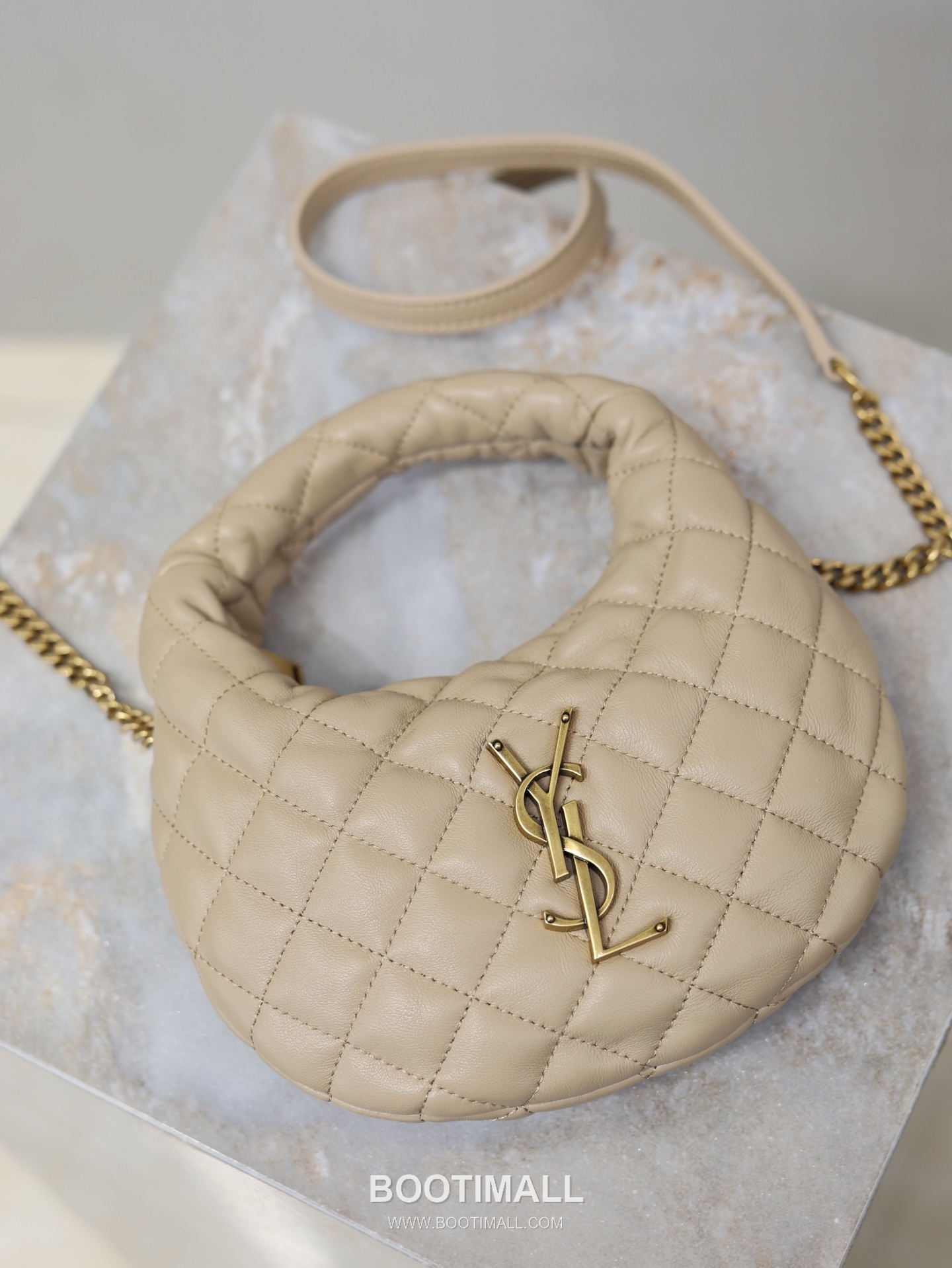 Saint Laurent Icarino Mini Hobo Lambskin Leather Chain 생로랑 이카리노 미니 호보 램스킨 블랙 체인 크로스 숄더백 871329 19cm 9