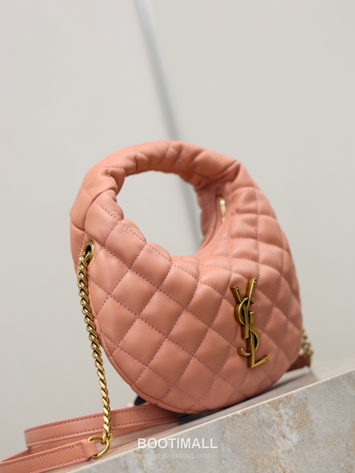 Saint Laurent Icarino Mini Hobo Lambskin Leather Chain 생로랑 이카리노 미니 호보 램스킨 블랙 체인 크로스 숄더백 871329 19cm 4