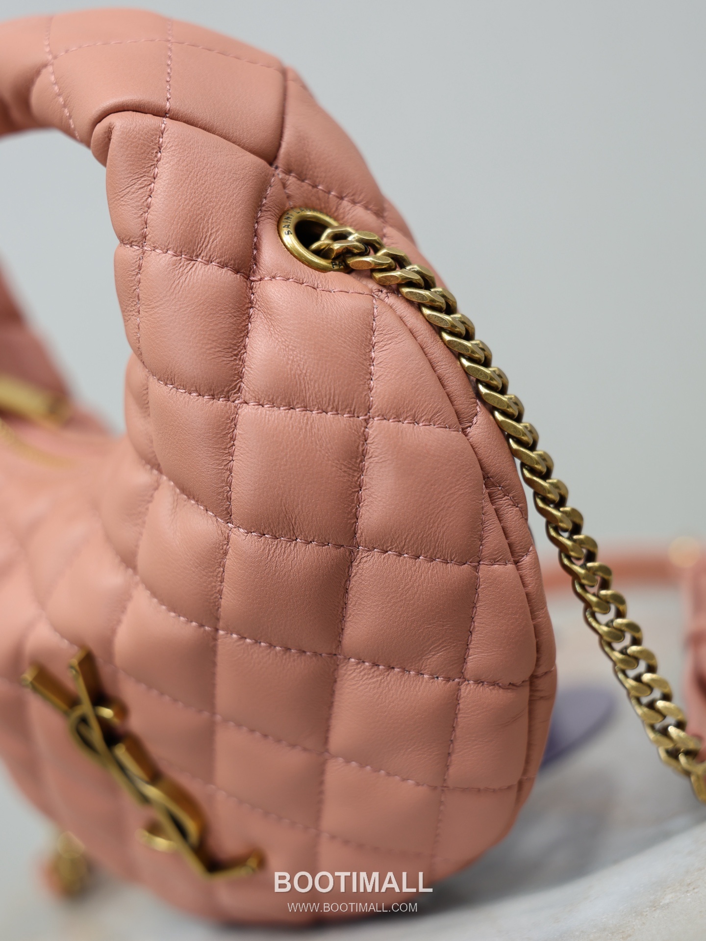 Saint Laurent Icarino Mini Hobo Lambskin Leather Chain 생로랑 이카리노 미니 호보 램스킨 블랙 체인 크로스 숄더백 871329 19cm 5