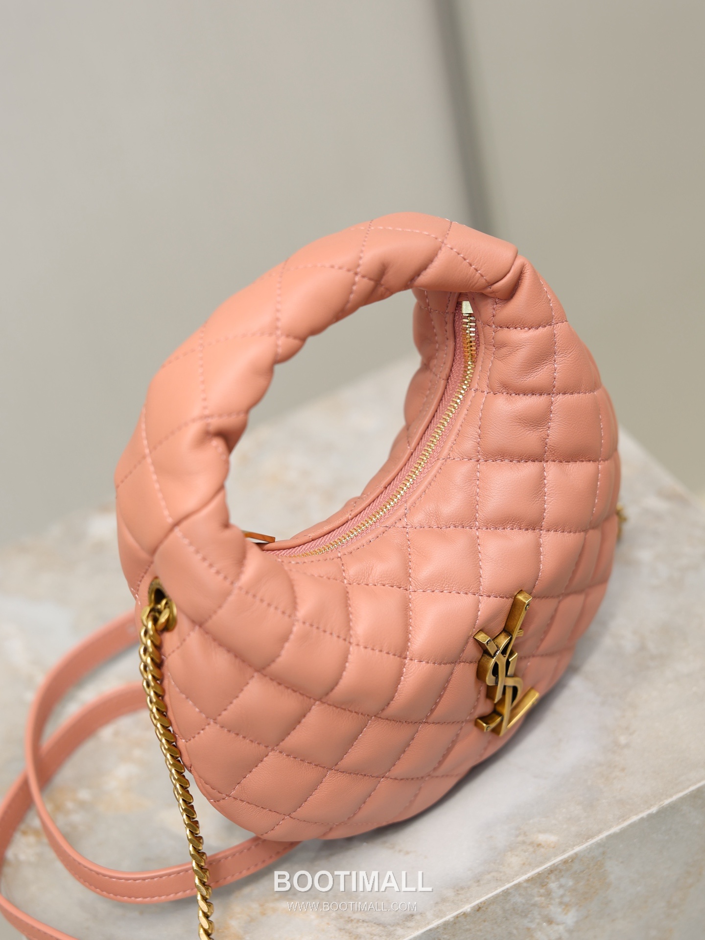 Saint Laurent Icarino Mini Hobo Lambskin Leather Chain 생로랑 이카리노 미니 호보 램스킨 블랙 체인 크로스 숄더백 871329 19cm 6