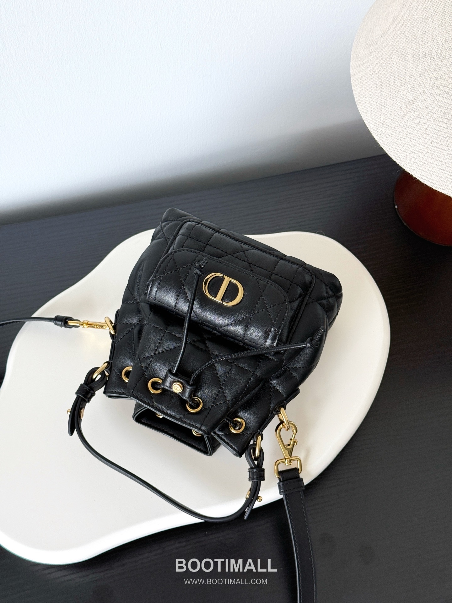 Dior Caro Mini Bucket Lambskin Leather Crossbody Shoulder Bag 디올 카로 미니 버킷 램스킨 블랙 크로스 숄더백 14cm 4