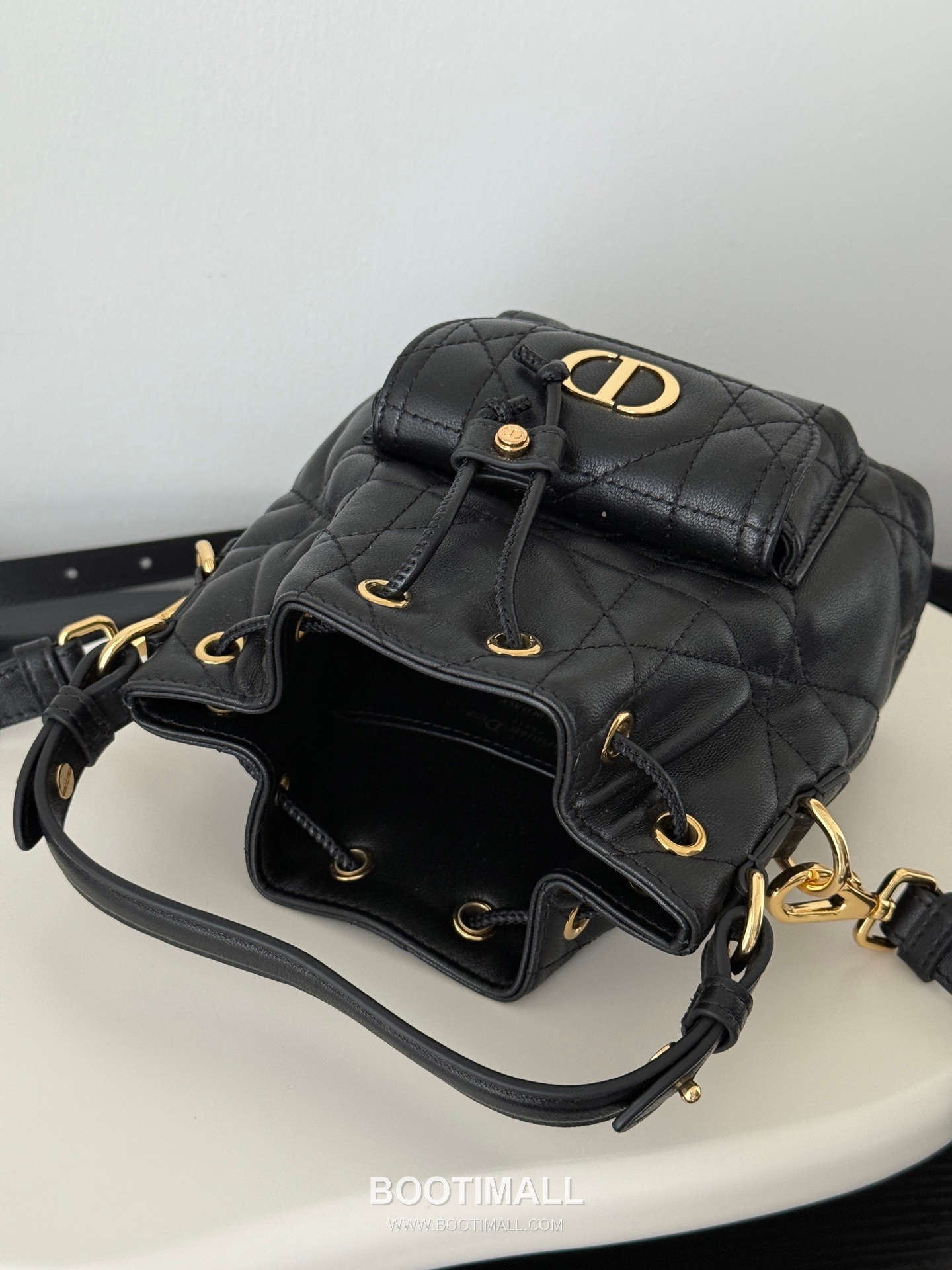Dior Caro Mini Bucket Lambskin Leather Crossbody Shoulder Bag 디올 카로 미니 버킷 램스킨 블랙 크로스 숄더백 14cm 8