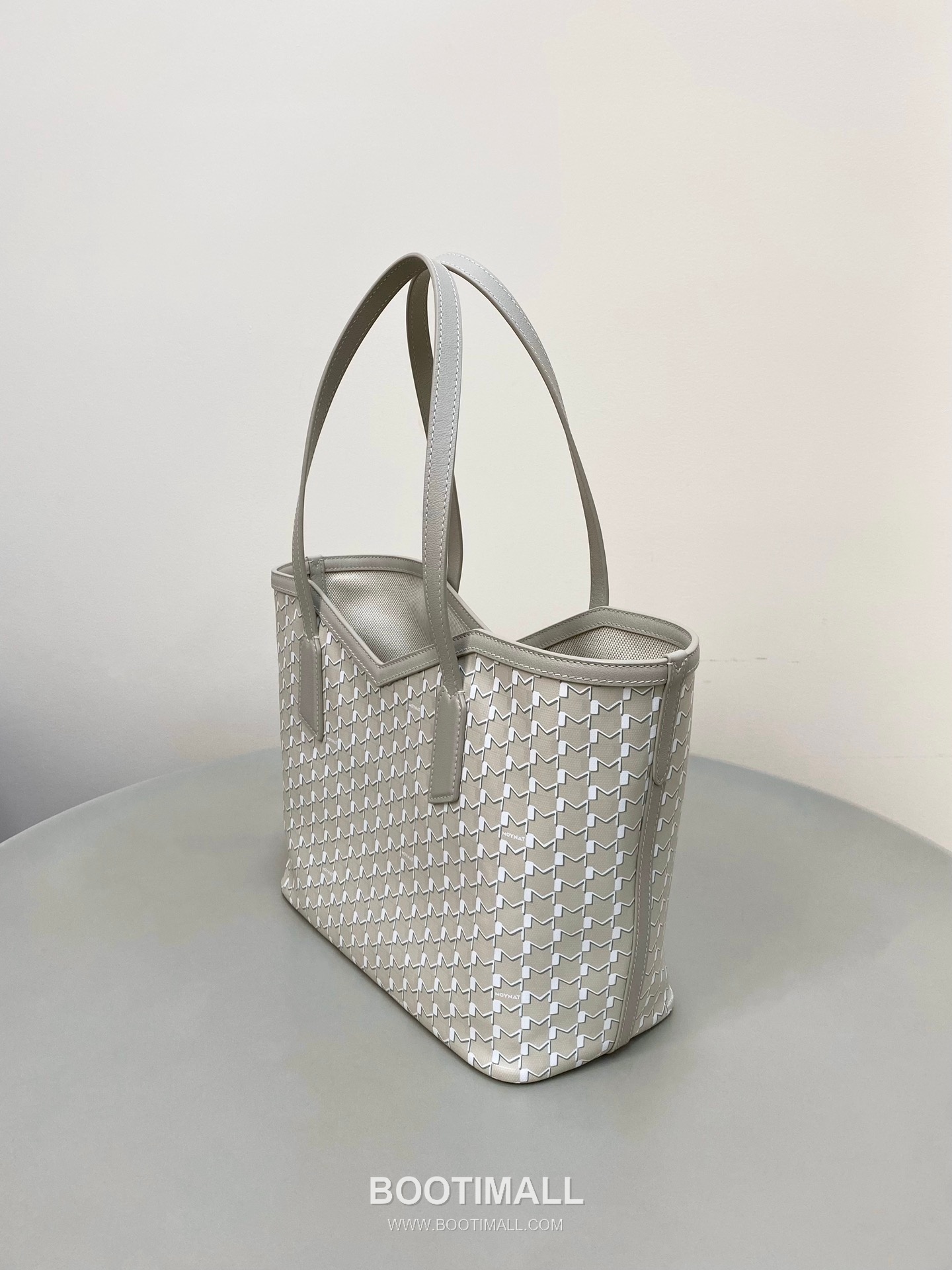 Moynat M Canvas Tote Canvas Leather Trim Tote Bag 모이나 M 캔버스 그레이 토트백 C13001m 39cm 7