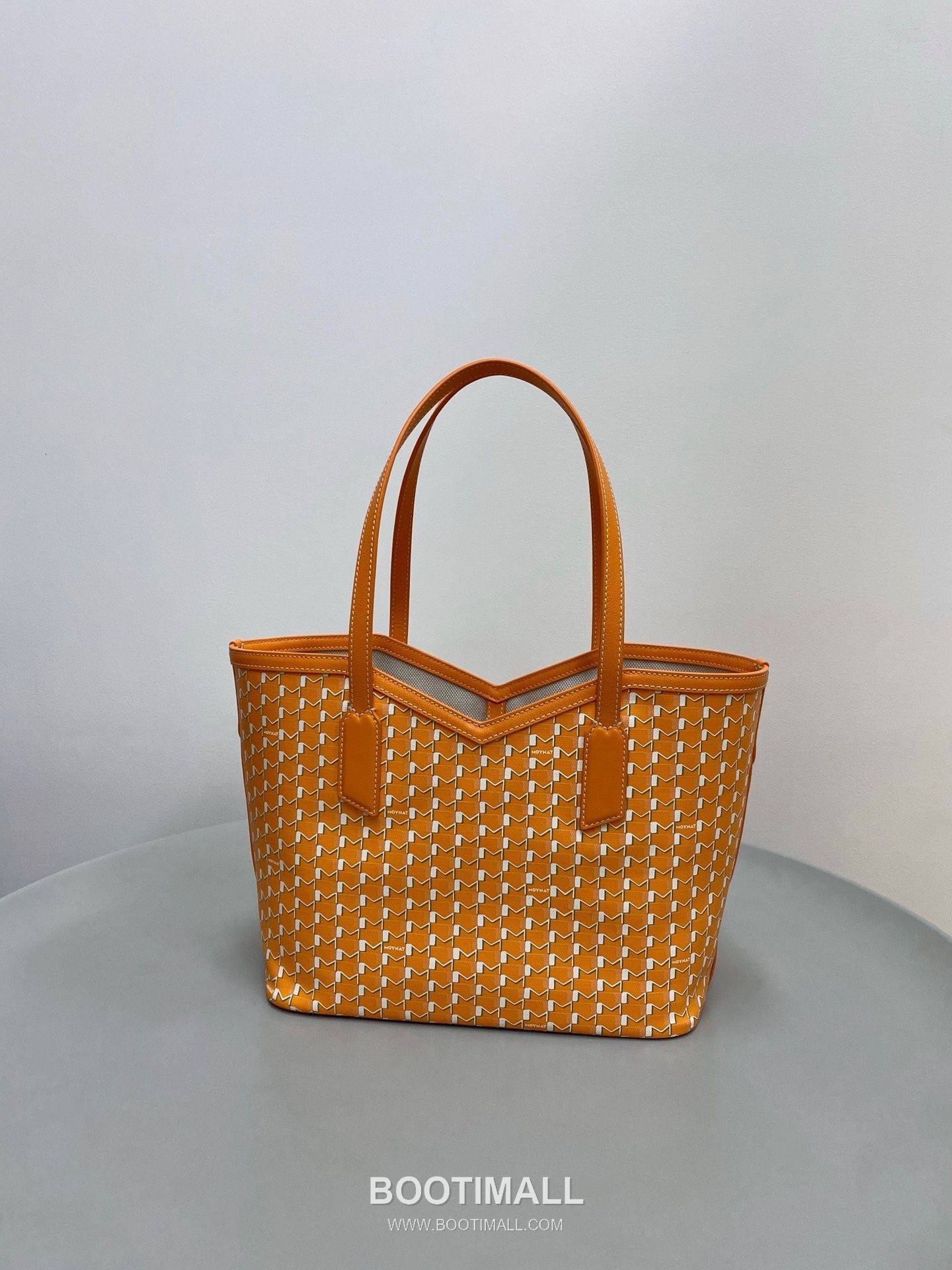 Moynat M Canvas Tote Canvas Leather Trim Tote Bag 모이나 M 캔버스 그레이 토트백 C13001m 39cm 5