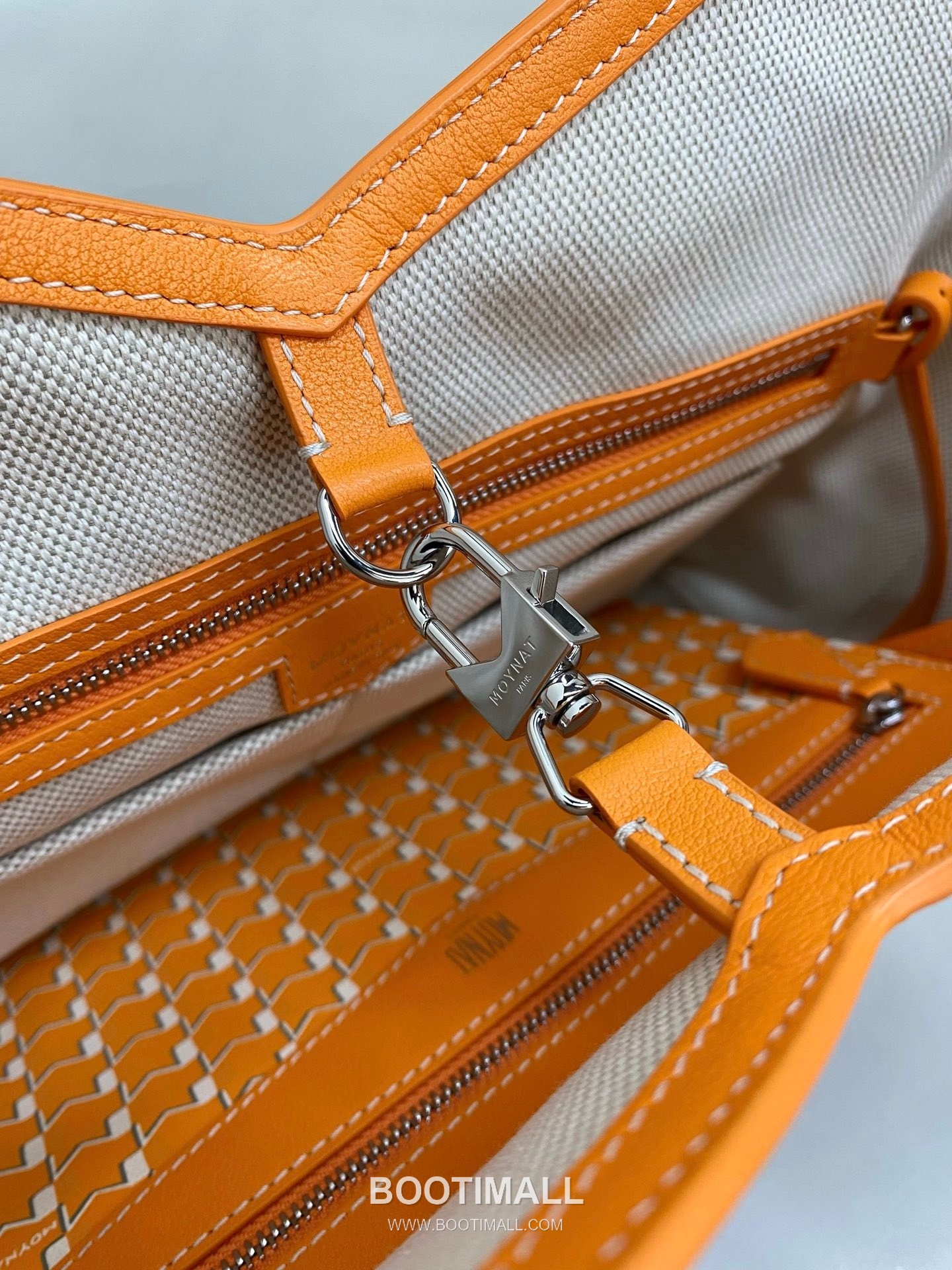 Moynat M Canvas Tote Canvas Leather Trim Tote Bag 모이나 M 캔버스 그레이 토트백 C13001m 39cm 9