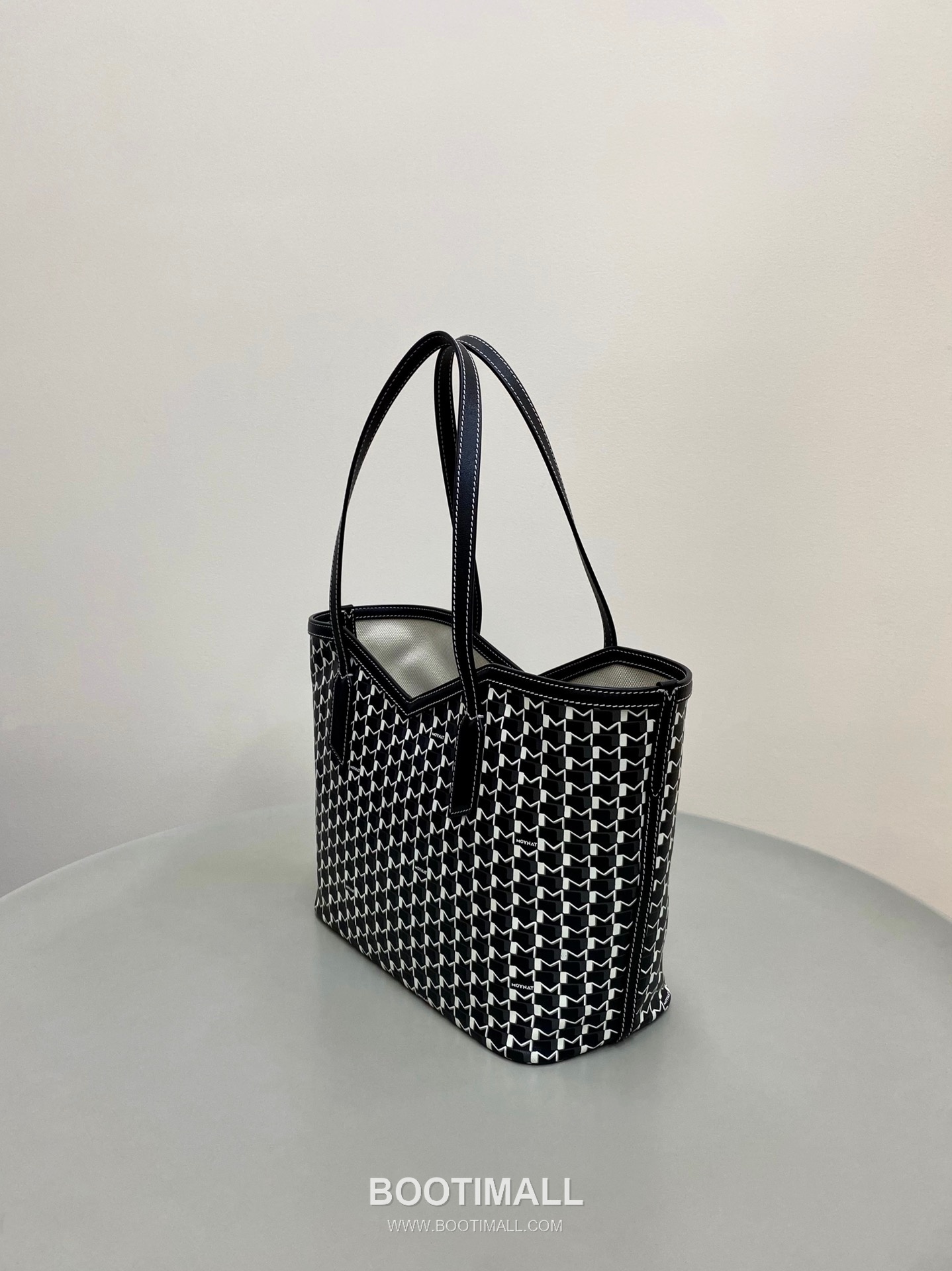 Moynat M Canvas Tote Canvas Leather Trim Tote Bag 모이나 M 캔버스 그레이 토트백 C13001m 39cm 5