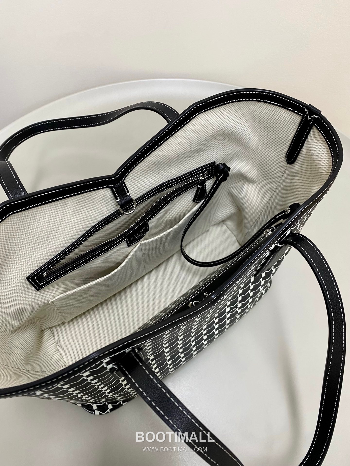 Moynat M Canvas Tote Canvas Leather Trim Tote Bag 모이나 M 캔버스 그레이 토트백 C13001m 39cm 9