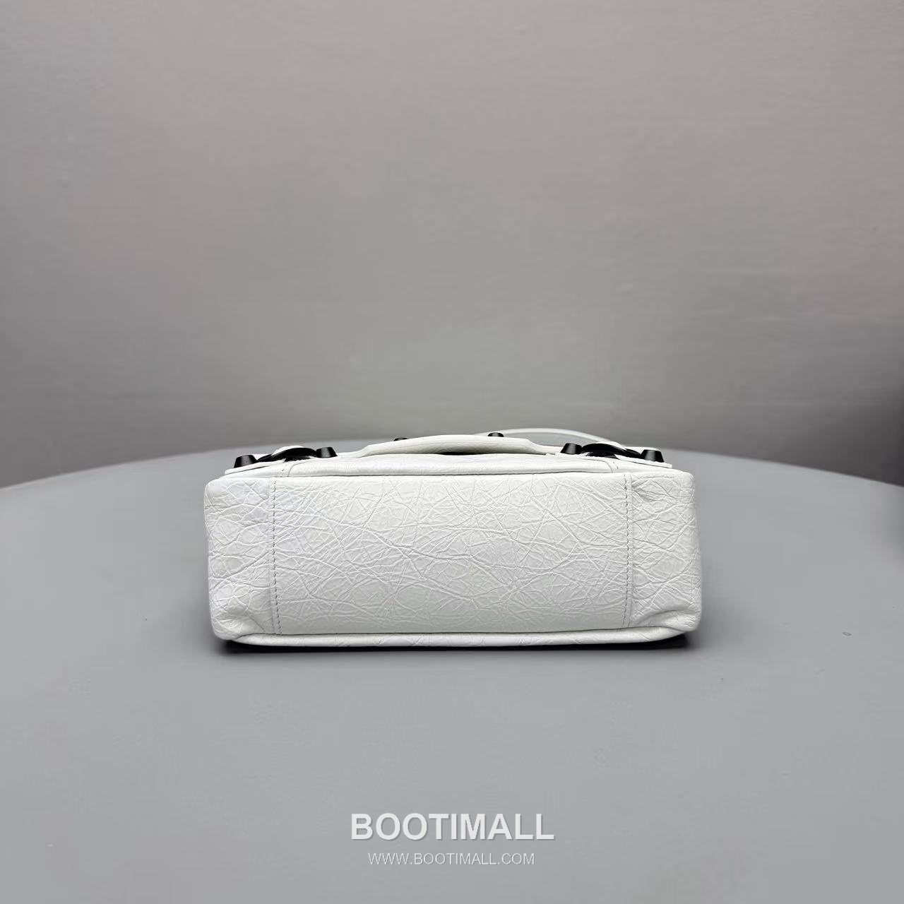 Balenciaga Le City Nano Mini Crinkled Leather Top Handle Crossbody Bag 발렌시아가 르 시티 나노 미니 크링클 레더 화이트 탑핸들 크로스백 92402 22cm 4