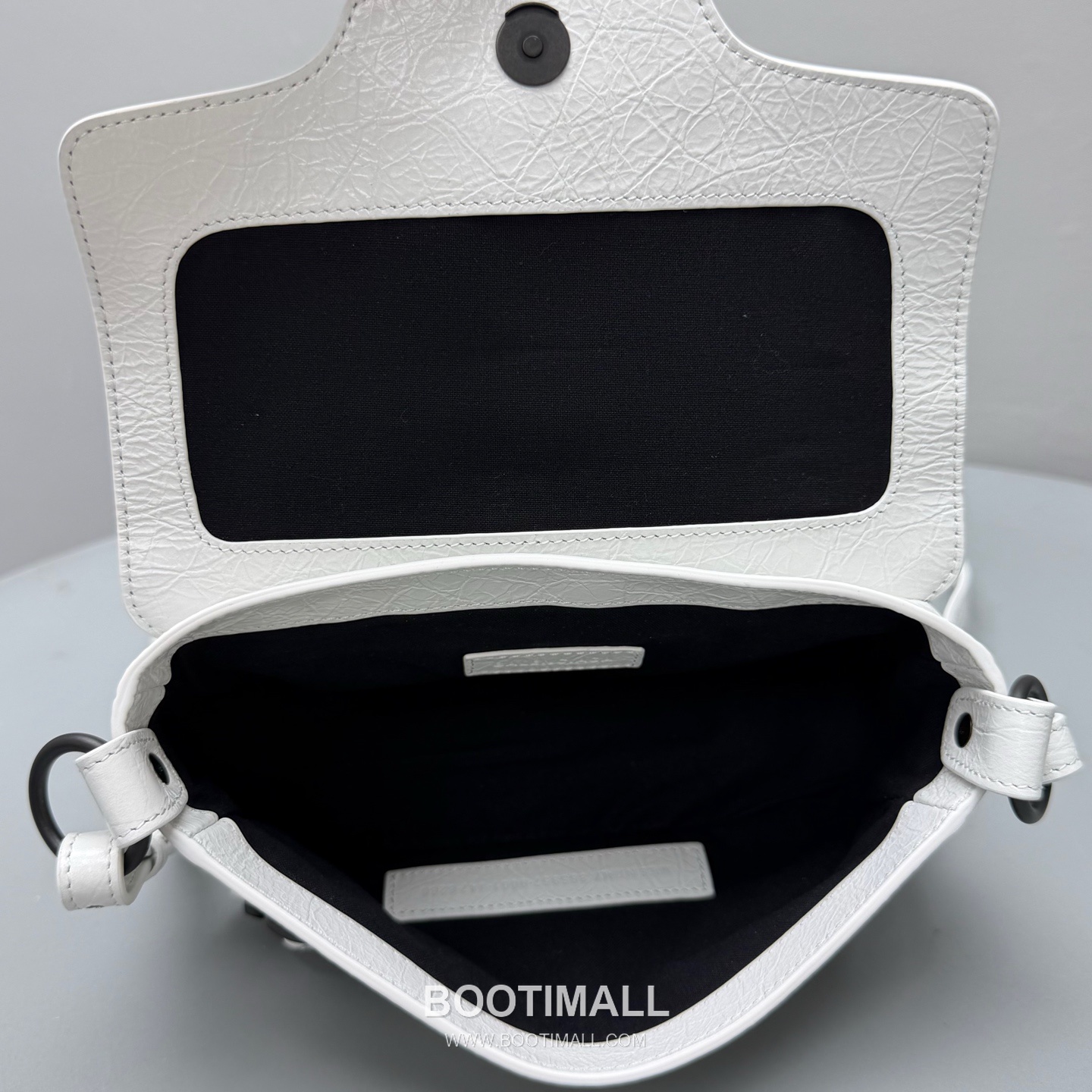 Balenciaga Le City Nano Mini Crinkled Leather Top Handle Crossbody Bag 발렌시아가 르 시티 나노 미니 크링클 레더 화이트 탑핸들 크로스백 92402 22cm 7